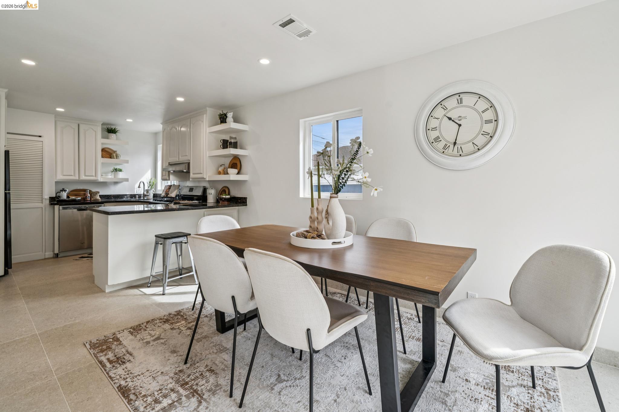 Detail Gallery Image 23 of 47 For 1009 Everett St, El Cerrito,  CA 94530 - 5 Beds | 4 Baths