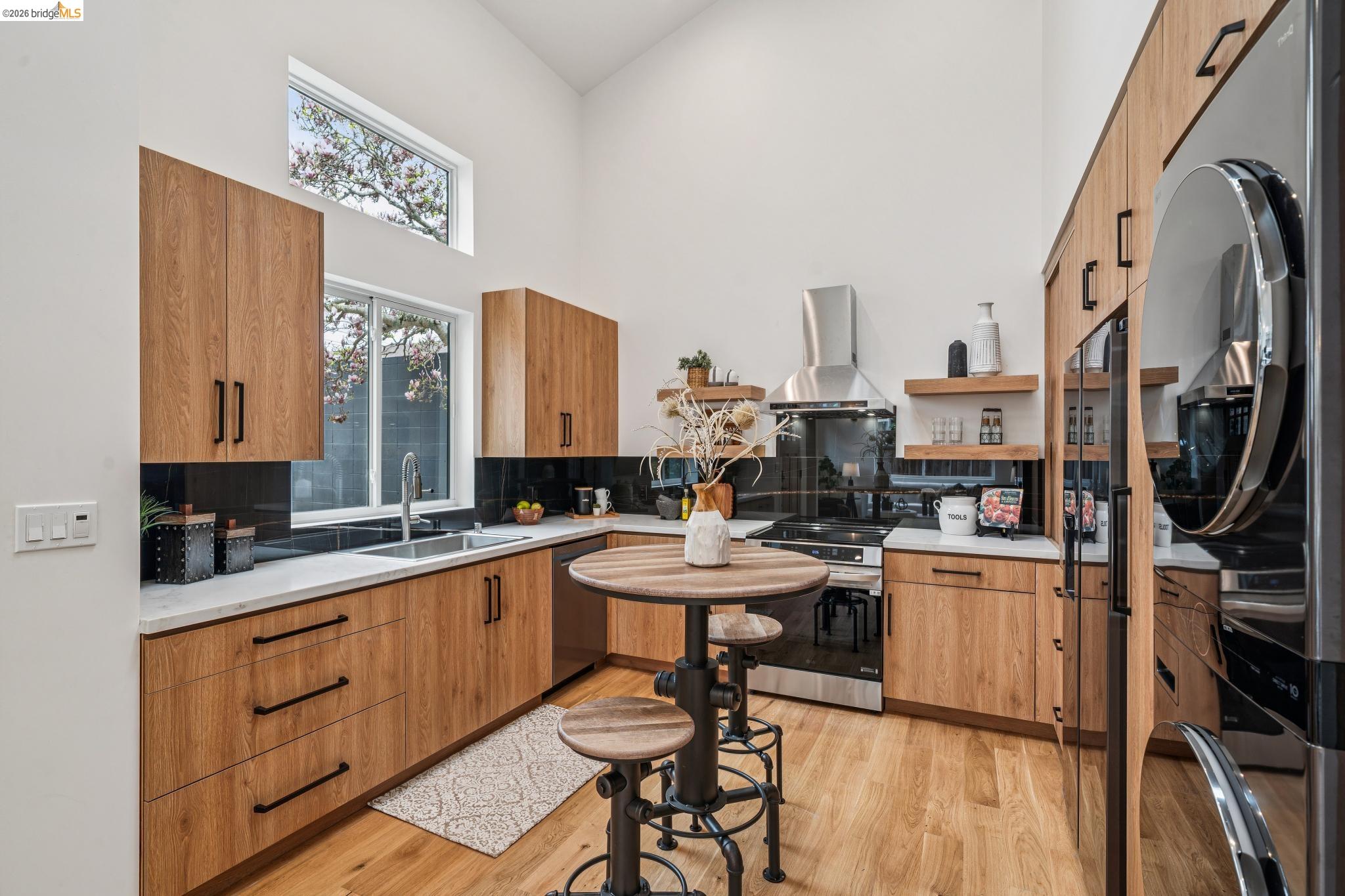 Detail Gallery Image 39 of 47 For 1009 Everett St, El Cerrito,  CA 94530 - 5 Beds | 4 Baths