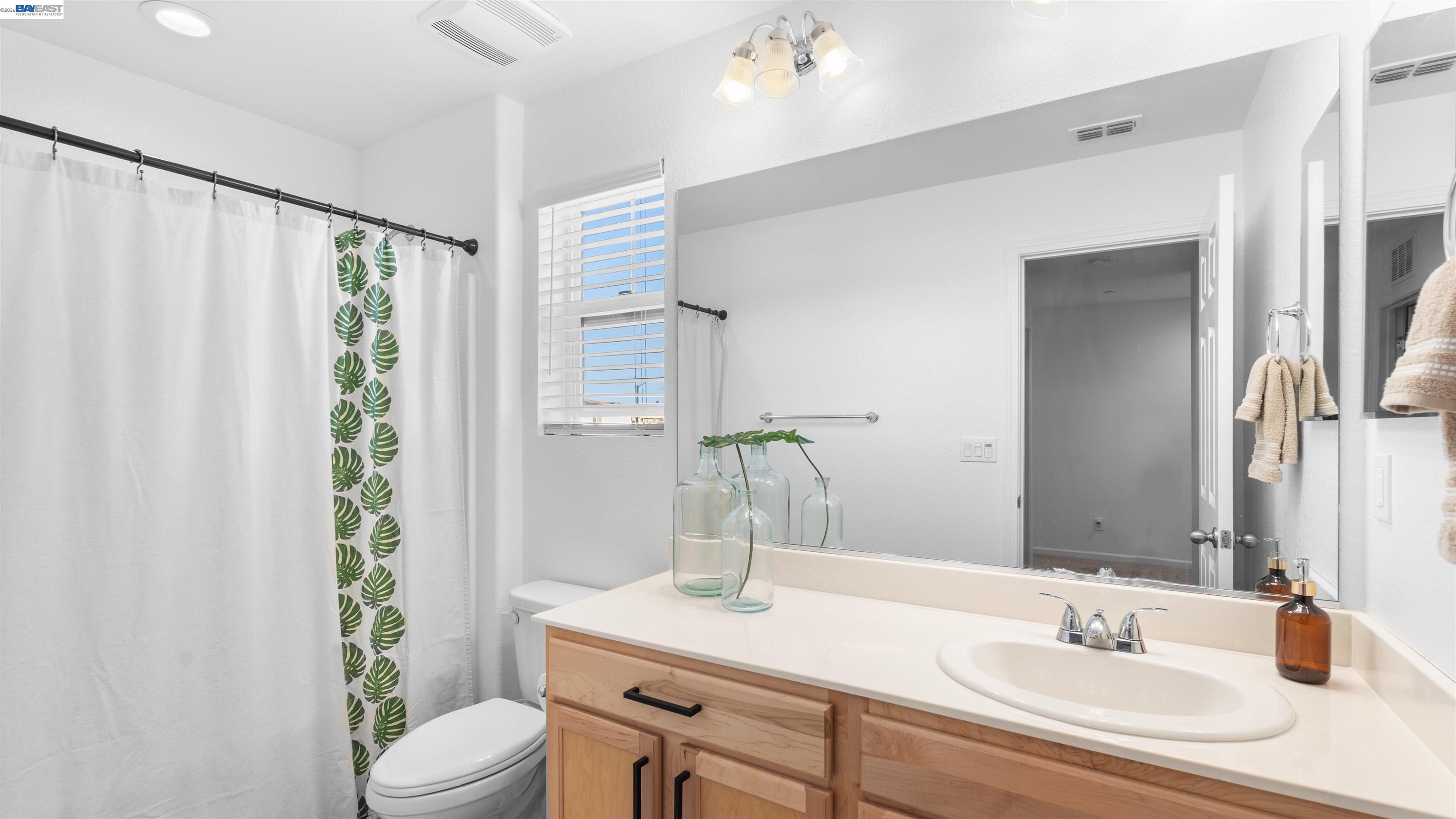 Detail Gallery Image 18 of 34 For 17691 Brandeis Ct, Lathrop,  CA 95330 - 3 Beds | 2/1 Baths