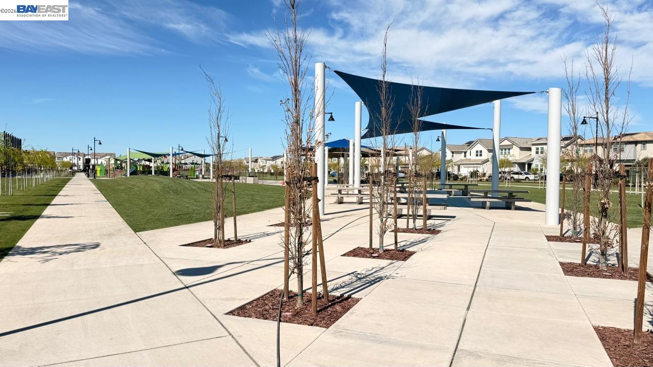 Detail Gallery Image 24 of 34 For 17691 Brandeis Ct, Lathrop,  CA 95330 - 3 Beds | 2/1 Baths