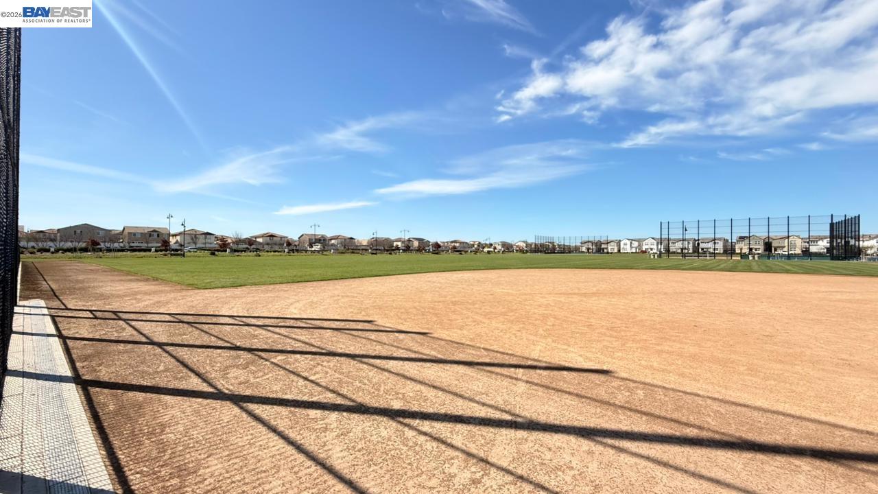 Detail Gallery Image 27 of 34 For 17691 Brandeis Ct, Lathrop,  CA 95330 - 3 Beds | 2/1 Baths