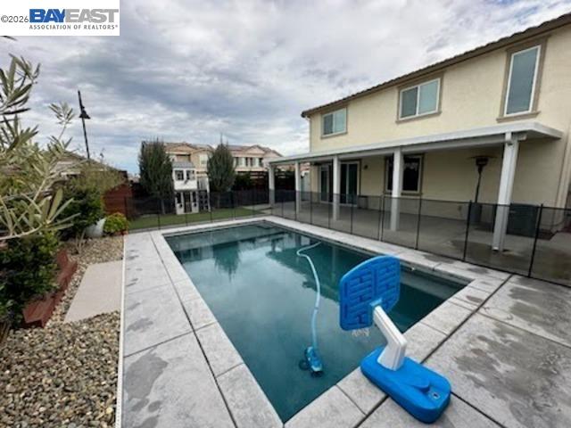 Detail Gallery Image 8 of 9 For 17691 Brandeis Ct, Lathrop,  CA 95330 - 3 Beds | 2/1 Baths