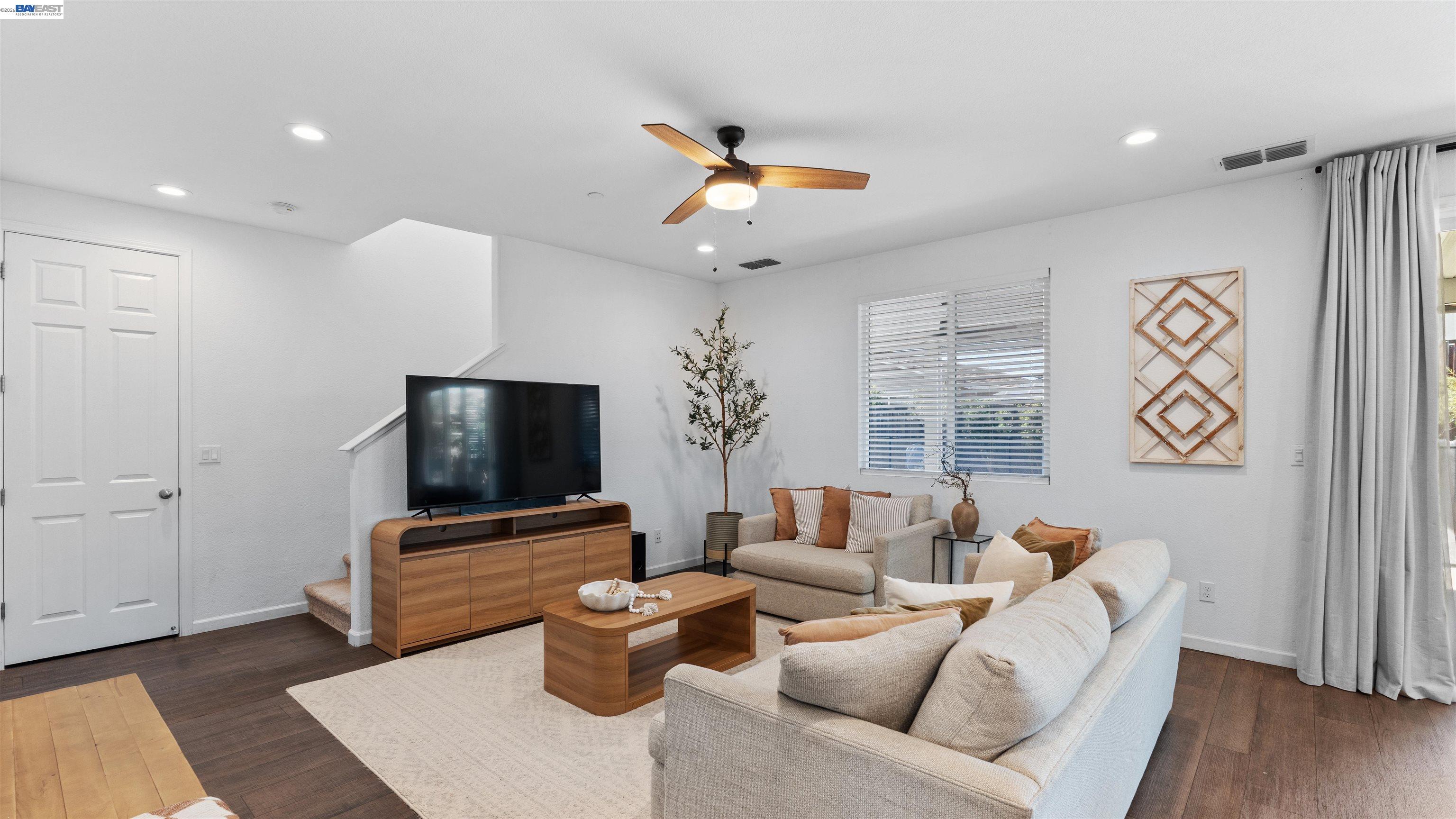 Detail Gallery Image 9 of 34 For 17691 Brandeis Ct, Lathrop,  CA 95330 - 3 Beds | 2/1 Baths