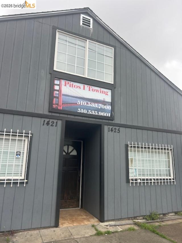 Detail Gallery Image 2 of 3 For 1421 46th Ave, Oakland,  CA 94601 - – Beds | – Baths