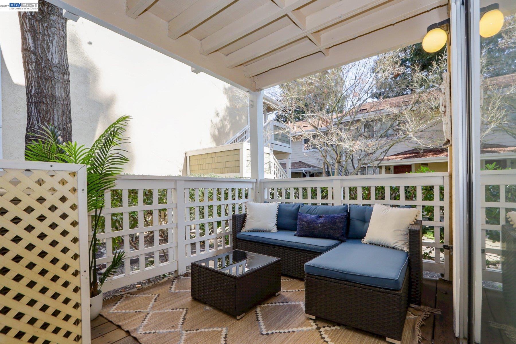 Detail Gallery Image 16 of 21 For 2627 Oak Rd a,  Walnut Creek,  CA 94597 - 2 Beds | 2 Baths