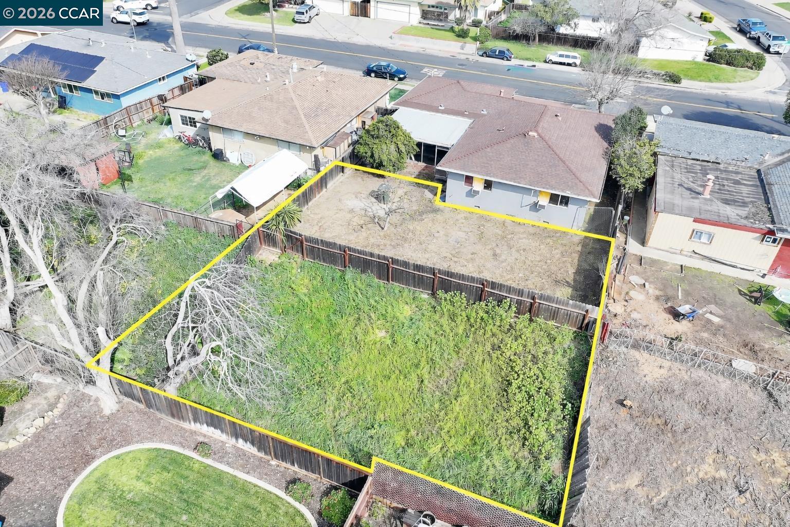 Detail Gallery Image 3 of 27 For 1212 E 13th St, Antioch,  CA 94509 - 3 Beds | 2 Baths