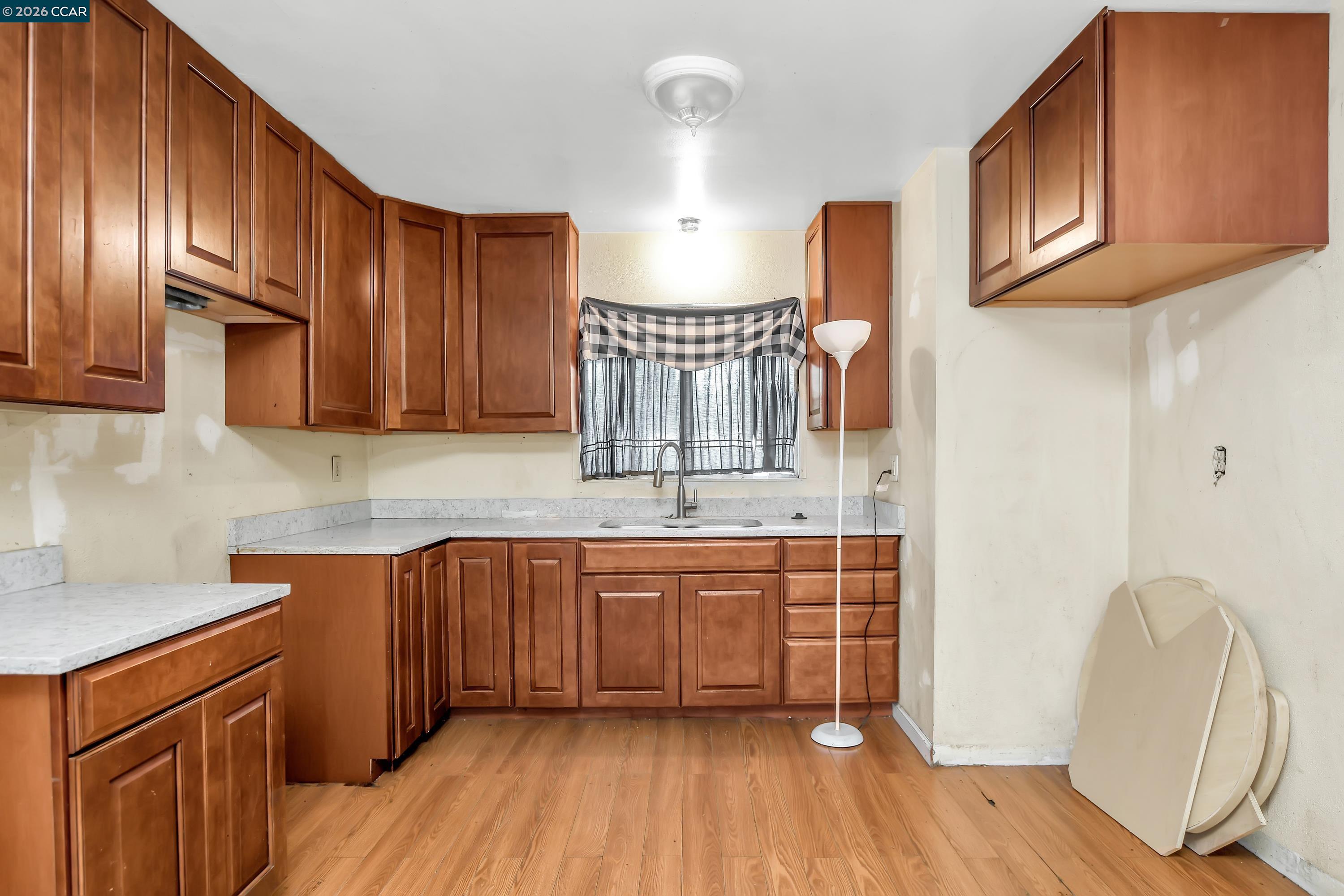 Detail Gallery Image 5 of 27 For 1212 E 13th St, Antioch,  CA 94509 - 3 Beds | 2 Baths