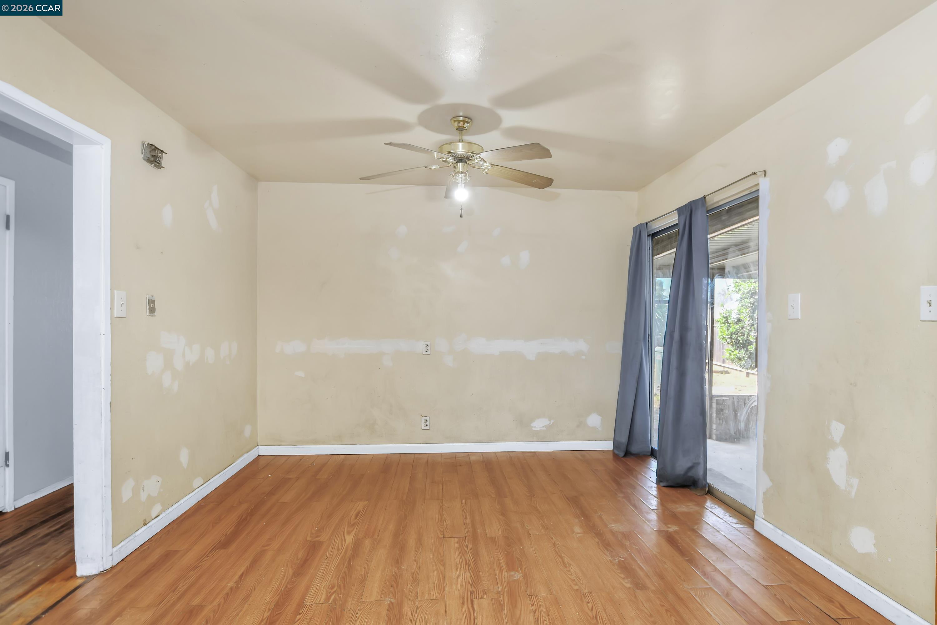 Detail Gallery Image 8 of 27 For 1212 E 13th St, Antioch,  CA 94509 - 3 Beds | 2 Baths