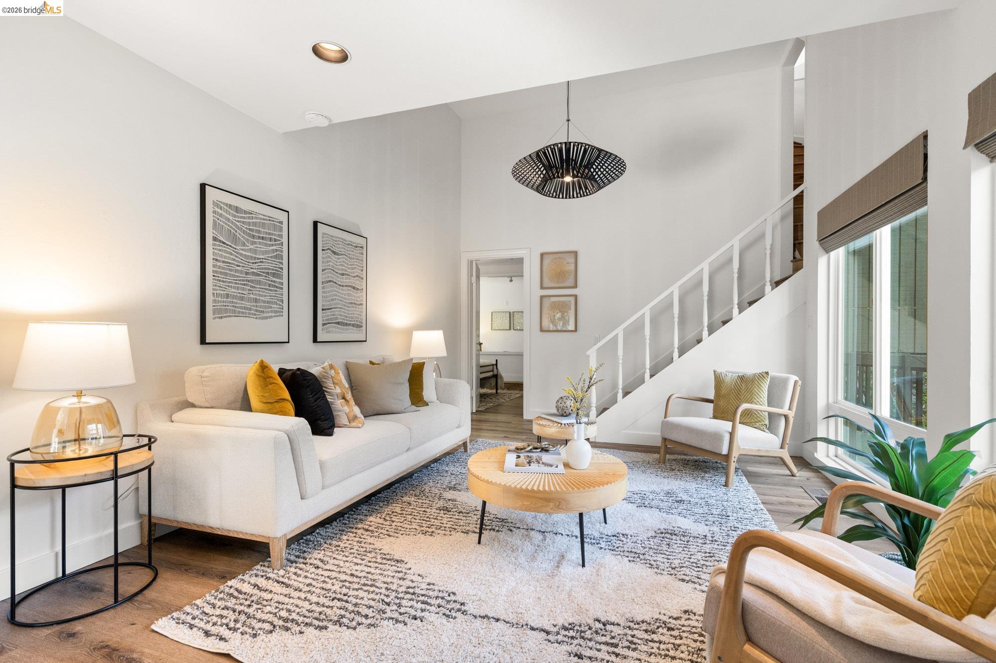 Detail Gallery Image 19 of 47 For 6931 Pinehaven Rd, Oakland,  CA 94611 - 4 Beds | 2/2 Baths