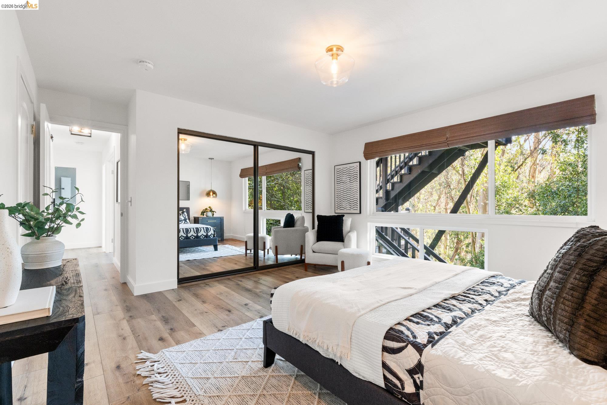 Detail Gallery Image 29 of 47 For 6931 Pinehaven Rd, Oakland,  CA 94611 - 4 Beds | 2/2 Baths