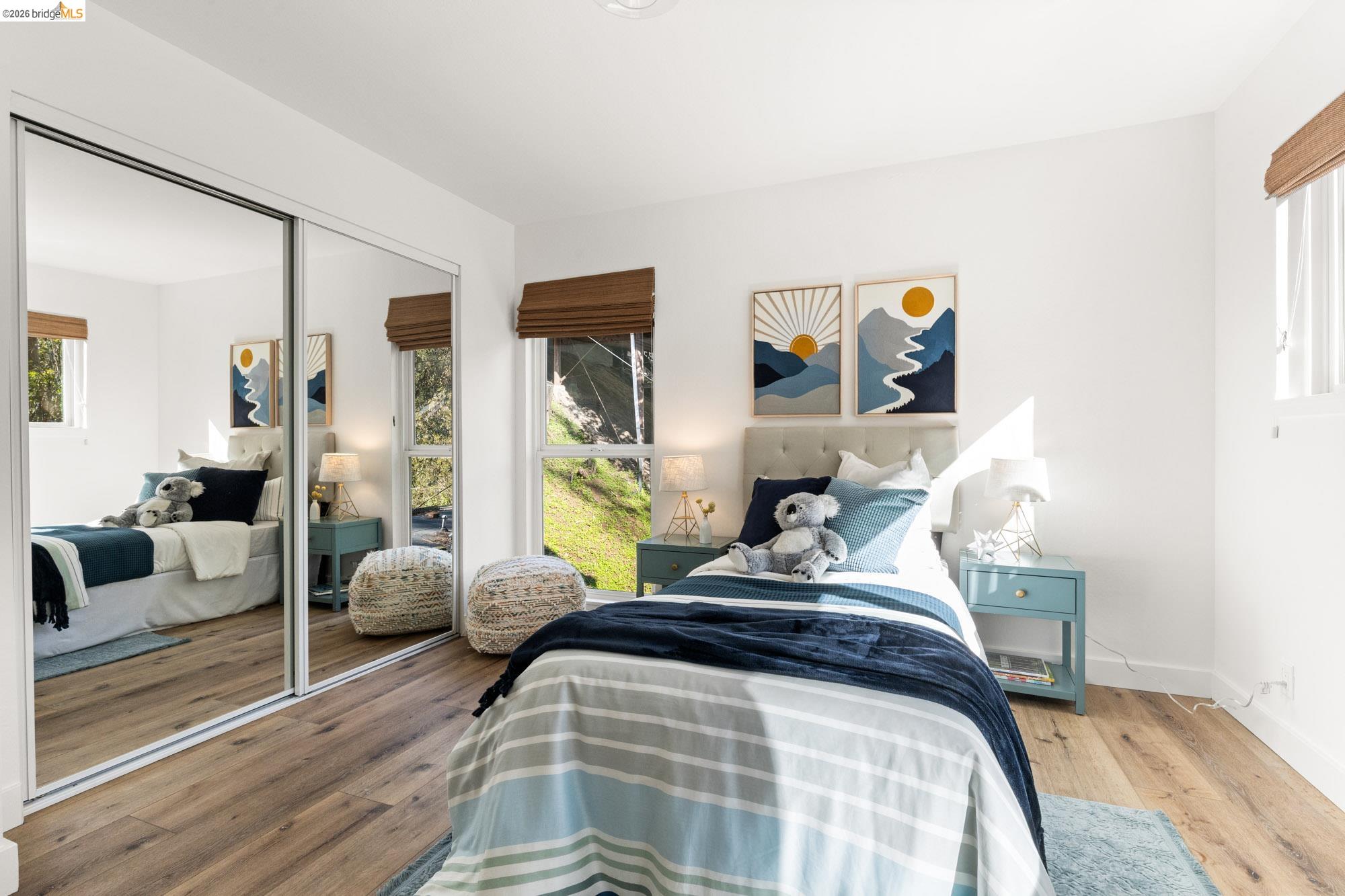 Detail Gallery Image 34 of 47 For 6931 Pinehaven Rd, Oakland,  CA 94611 - 4 Beds | 2/2 Baths