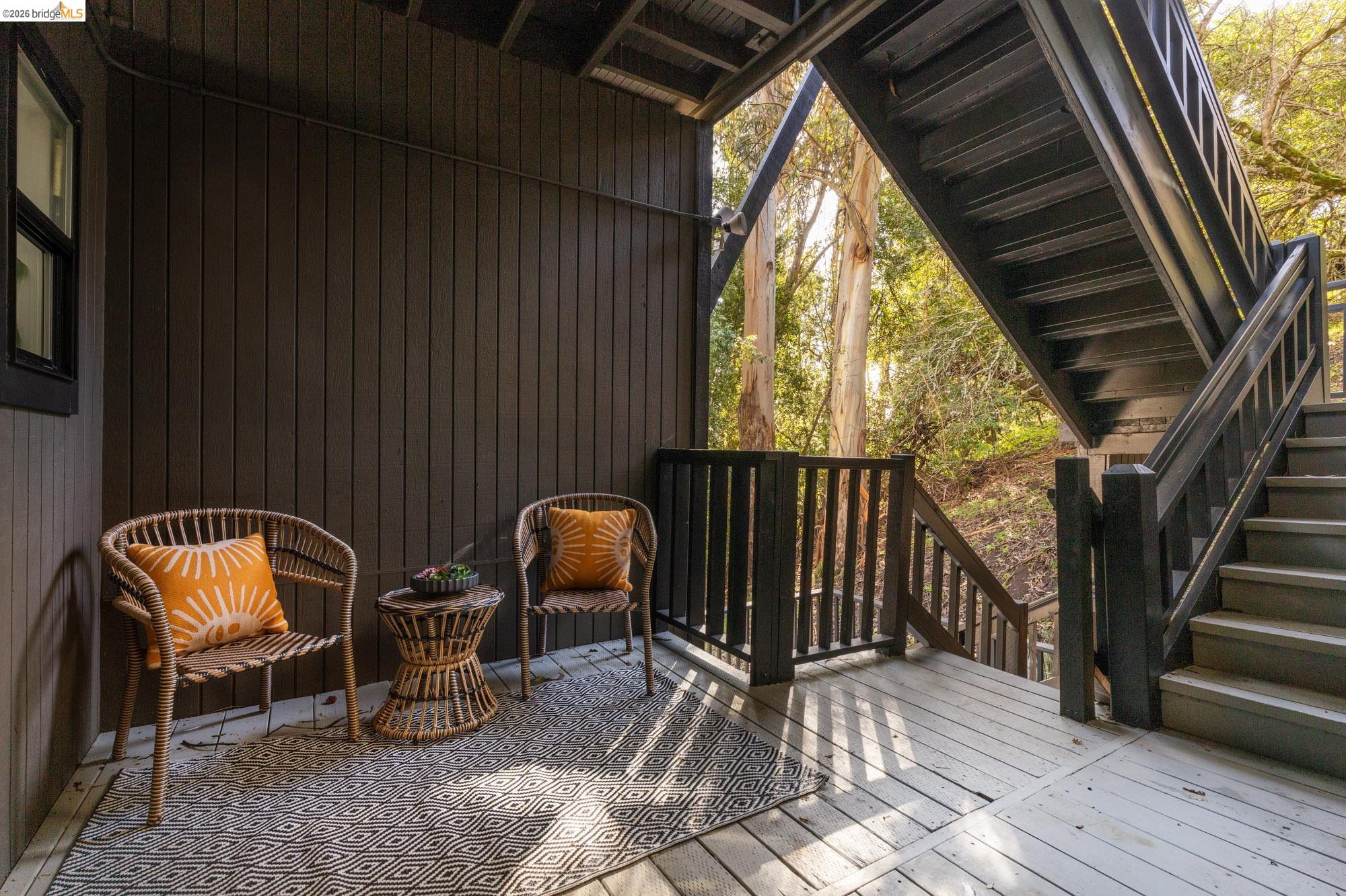 Detail Gallery Image 41 of 47 For 6931 Pinehaven Rd, Oakland,  CA 94611 - 4 Beds | 2/2 Baths