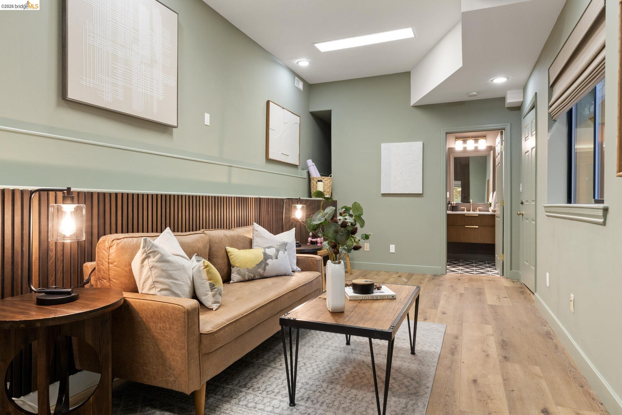 Detail Gallery Image 44 of 47 For 6931 Pinehaven Rd, Oakland,  CA 94611 - 4 Beds | 2/2 Baths