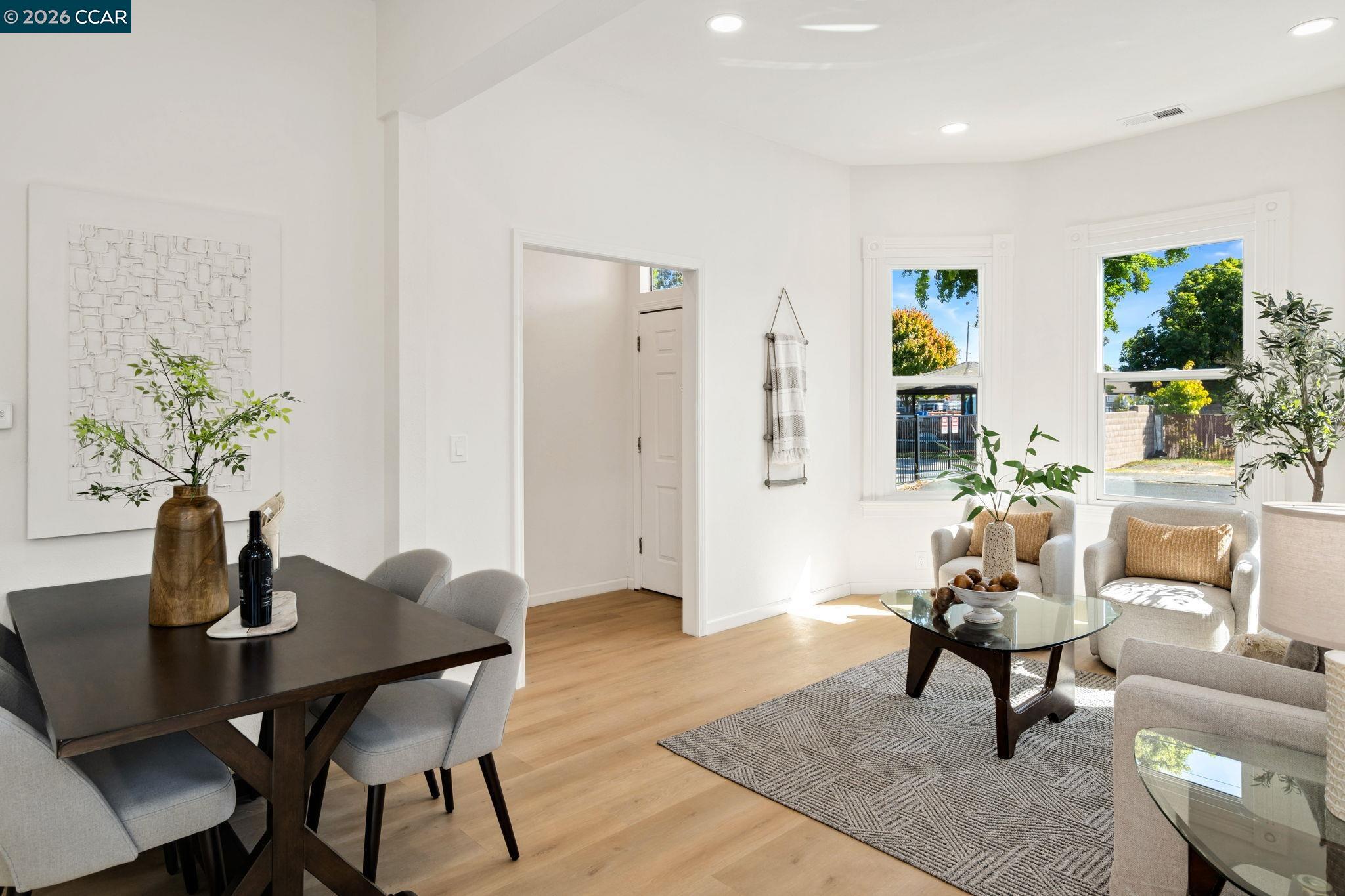 Detail Gallery Image 12 of 54 For 317 Glenn St, Vallejo,  CA 94590 - 3 Beds | 2 Baths