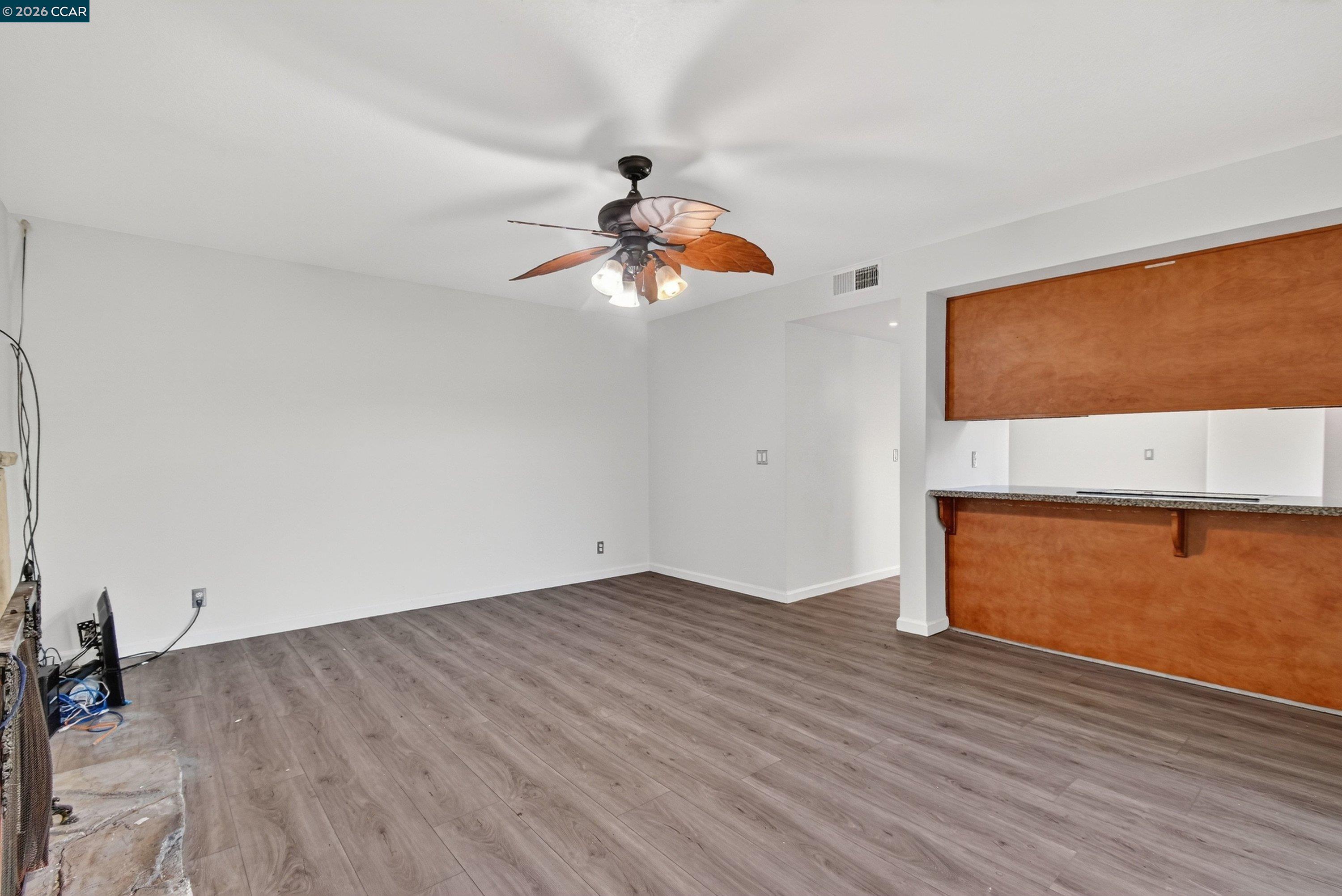 Detail Gallery Image 16 of 40 For 730 Stratford Avenue, Dixon,  CA 95620 - 4 Beds | 2/1 Baths