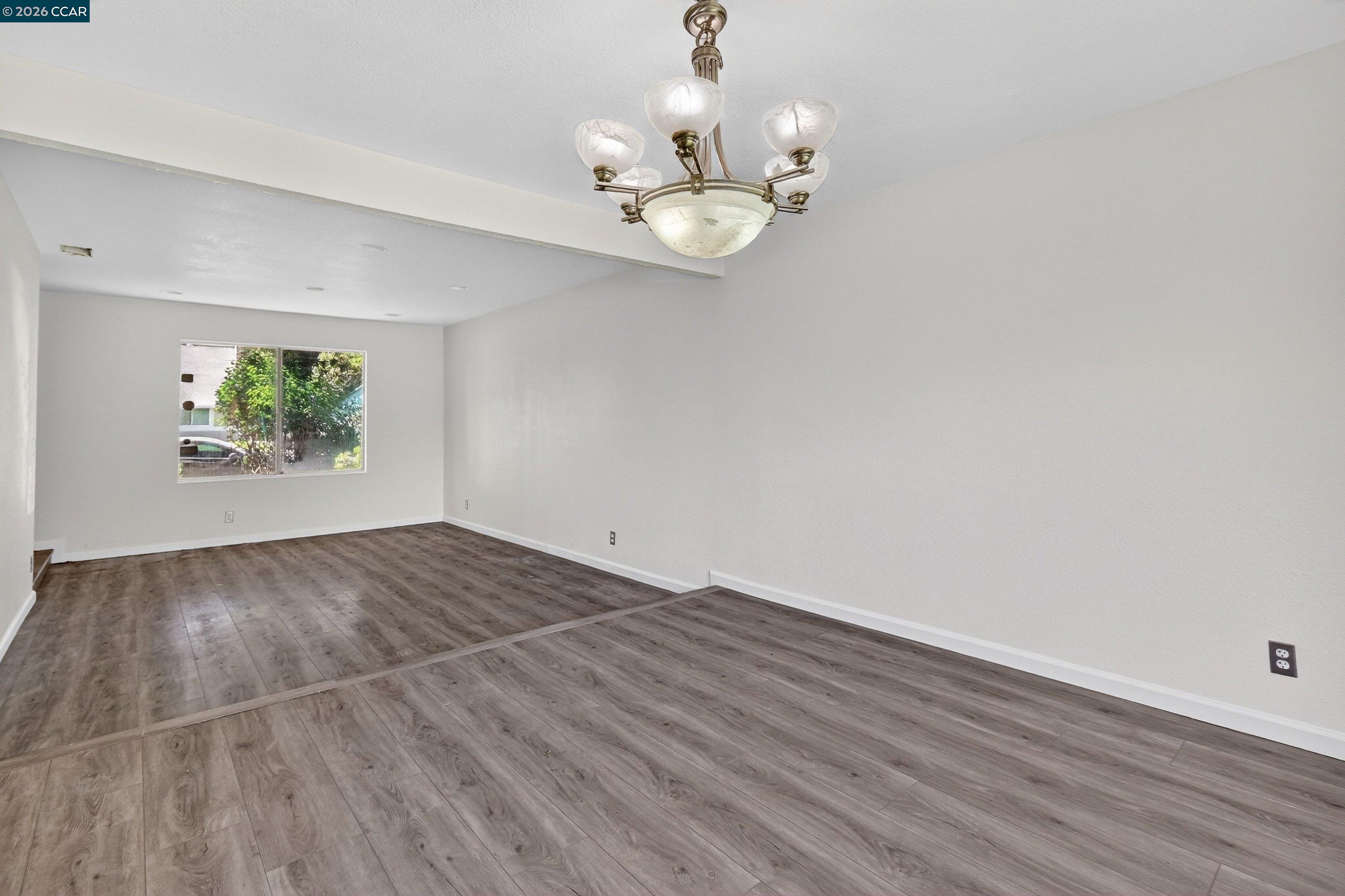 Detail Gallery Image 10 of 40 For 730 Stratford Avenue, Dixon,  CA 95620 - 4 Beds | 2/1 Baths