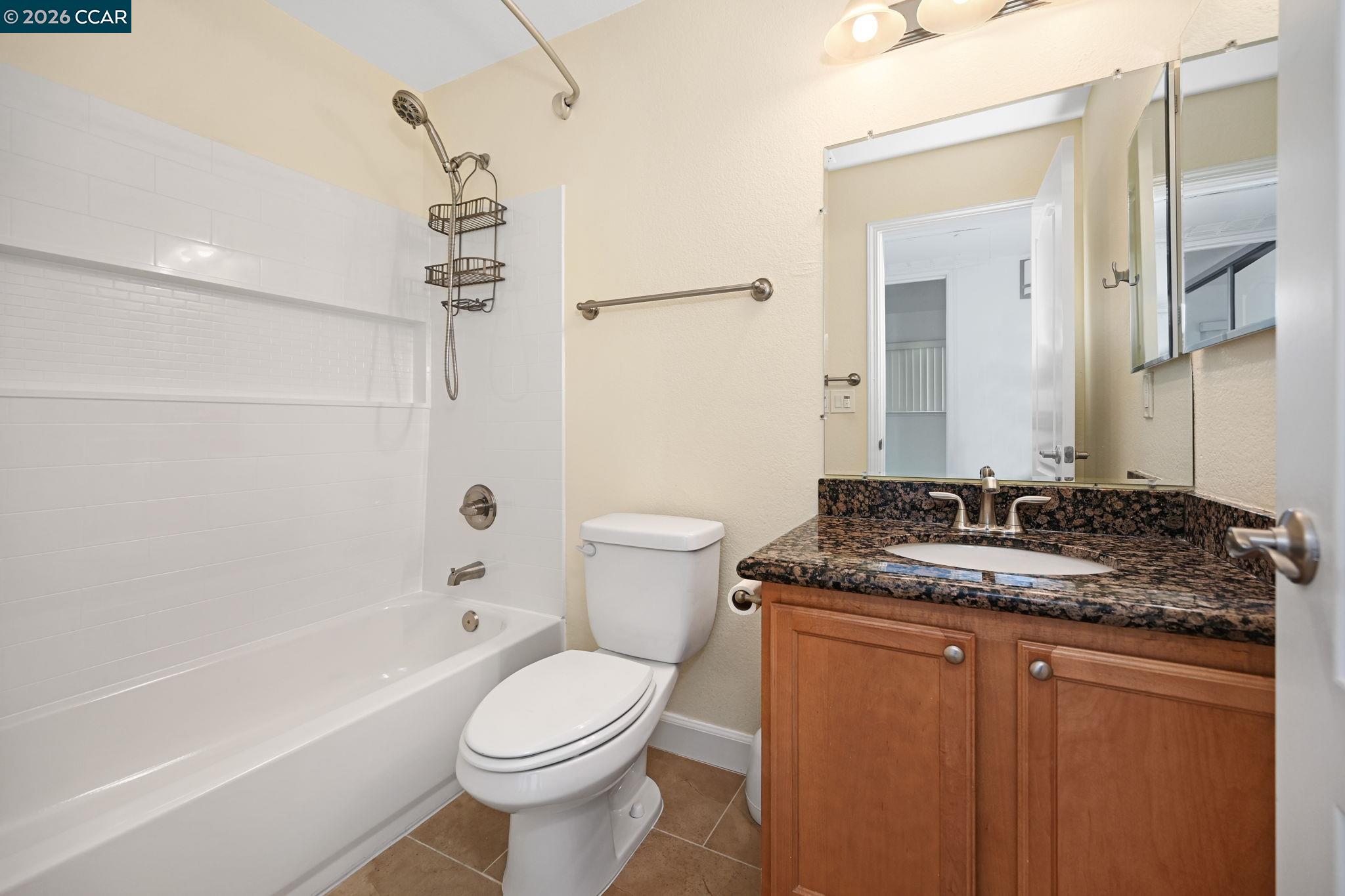 Photo #15: 41125170 Listing: Photo #15