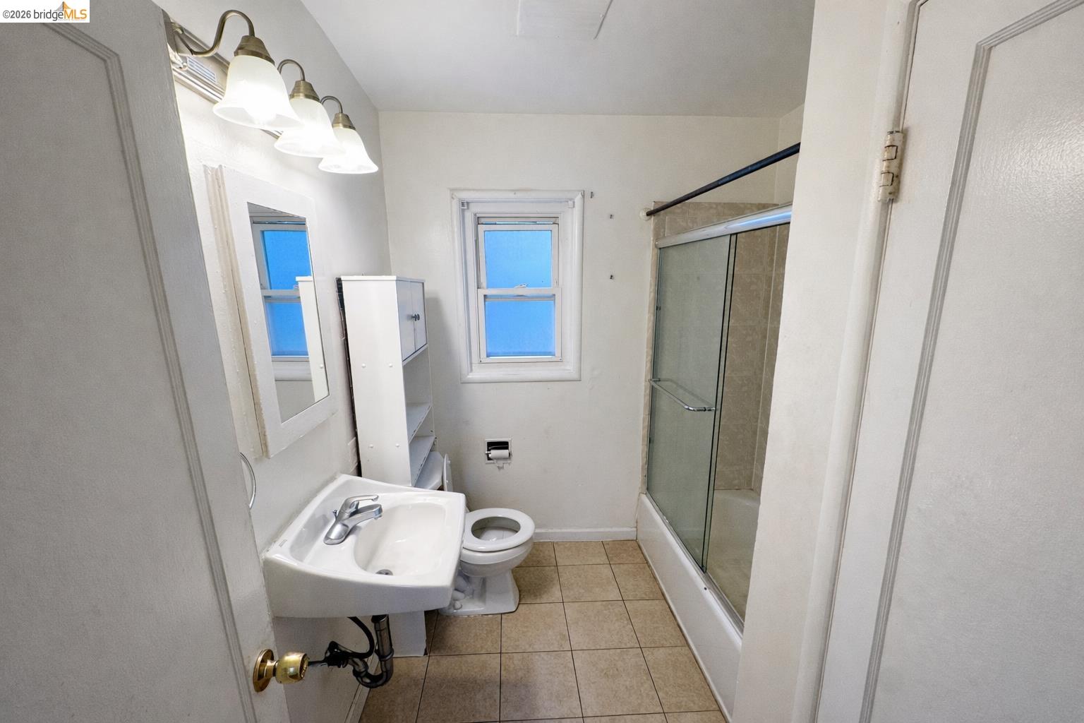 Detail Gallery Image 11 of 13 For 1661 Fruitvale Ave, Oakland,  CA 94601 - – Beds | – Baths