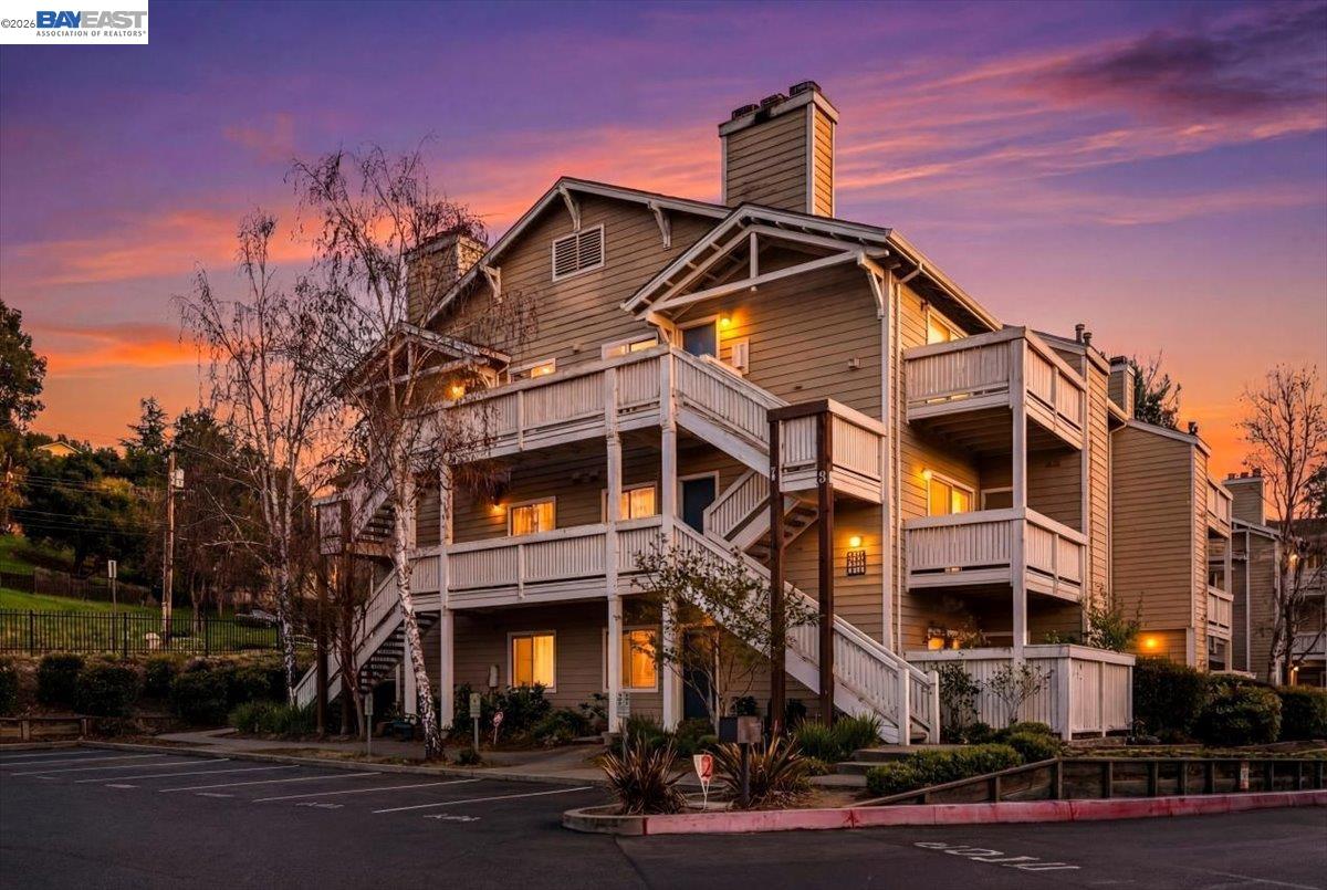 Detail Gallery Image 2 of 21 For 2423 Creekside Ct, Hayward,  CA 94542 - 1 Beds | 1 Baths