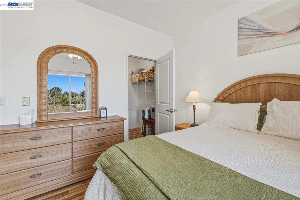 Detail Gallery Image 13 of 21 For 2423 Creekside Ct, Hayward,  CA 94542 - 1 Beds | 1 Baths