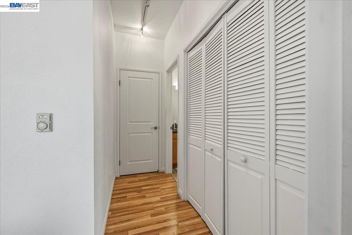 Detail Gallery Image 18 of 21 For 2423 Creekside Ct, Hayward,  CA 94542 - 1 Beds | 1 Baths