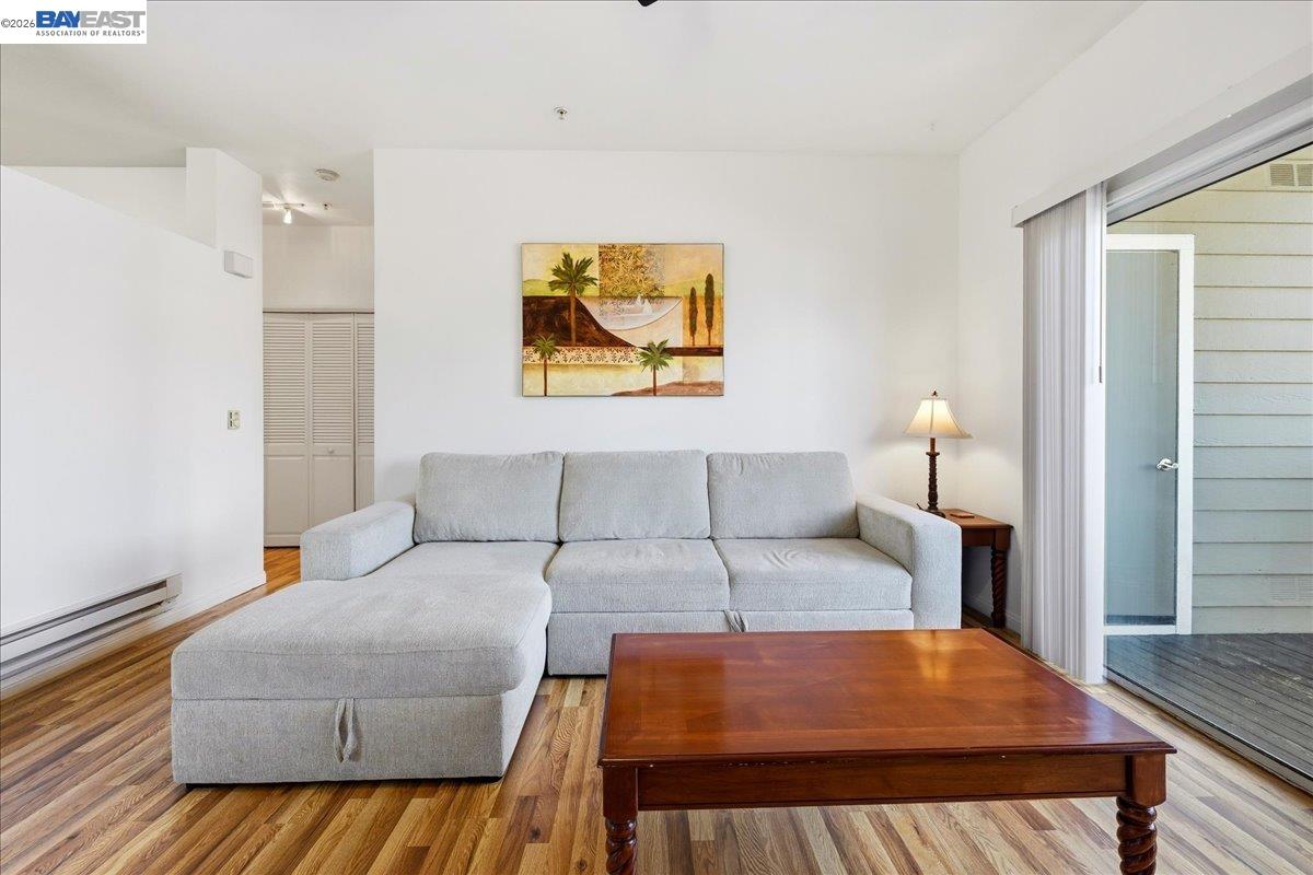 Photo #4: 41125174 Listing: Photo #4