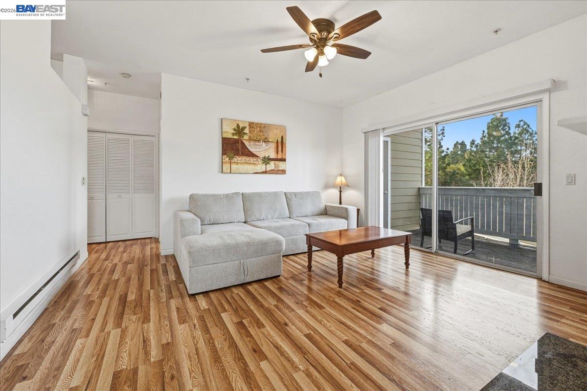 Detail Gallery Image 7 of 21 For 2423 Creekside Ct, Hayward,  CA 94542 - 1 Beds | 1 Baths