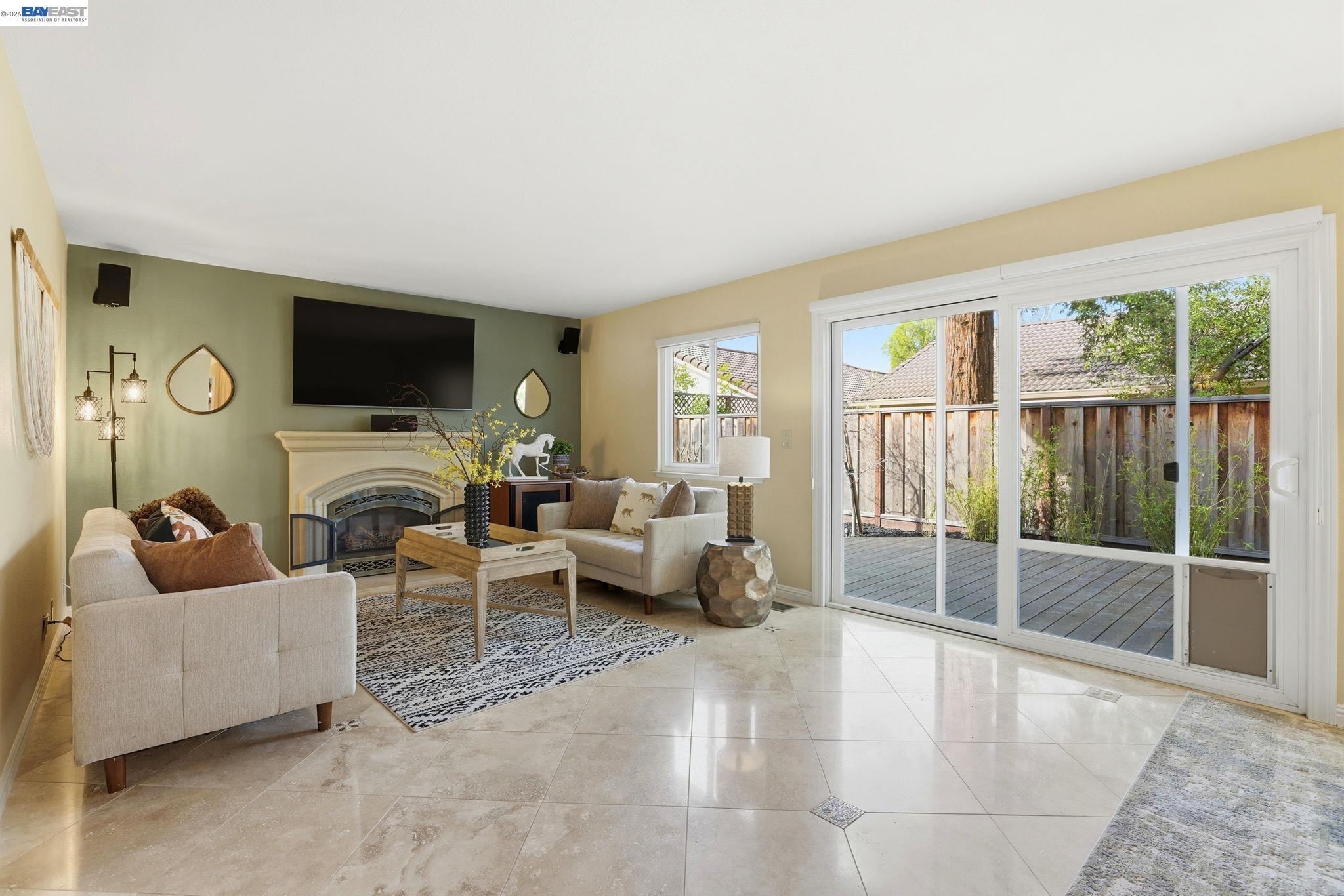 Detail Gallery Image 11 of 27 For 3593 Whitehall Ct, Pleasanton,  CA 94588 - 4 Beds | 3 Baths