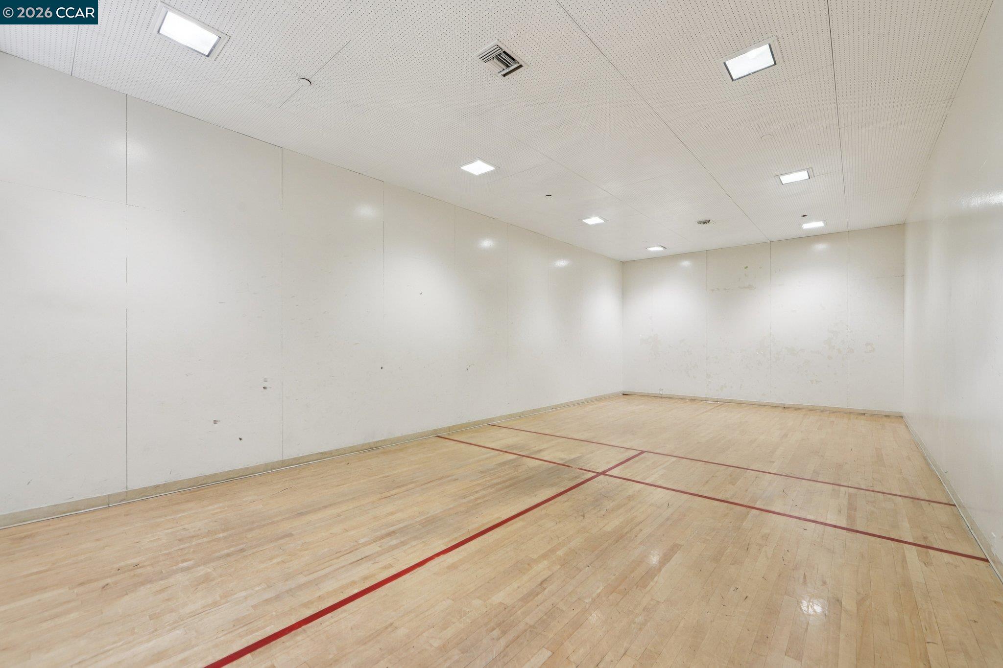 Photo #33: 41125180 Listing: Photo #33