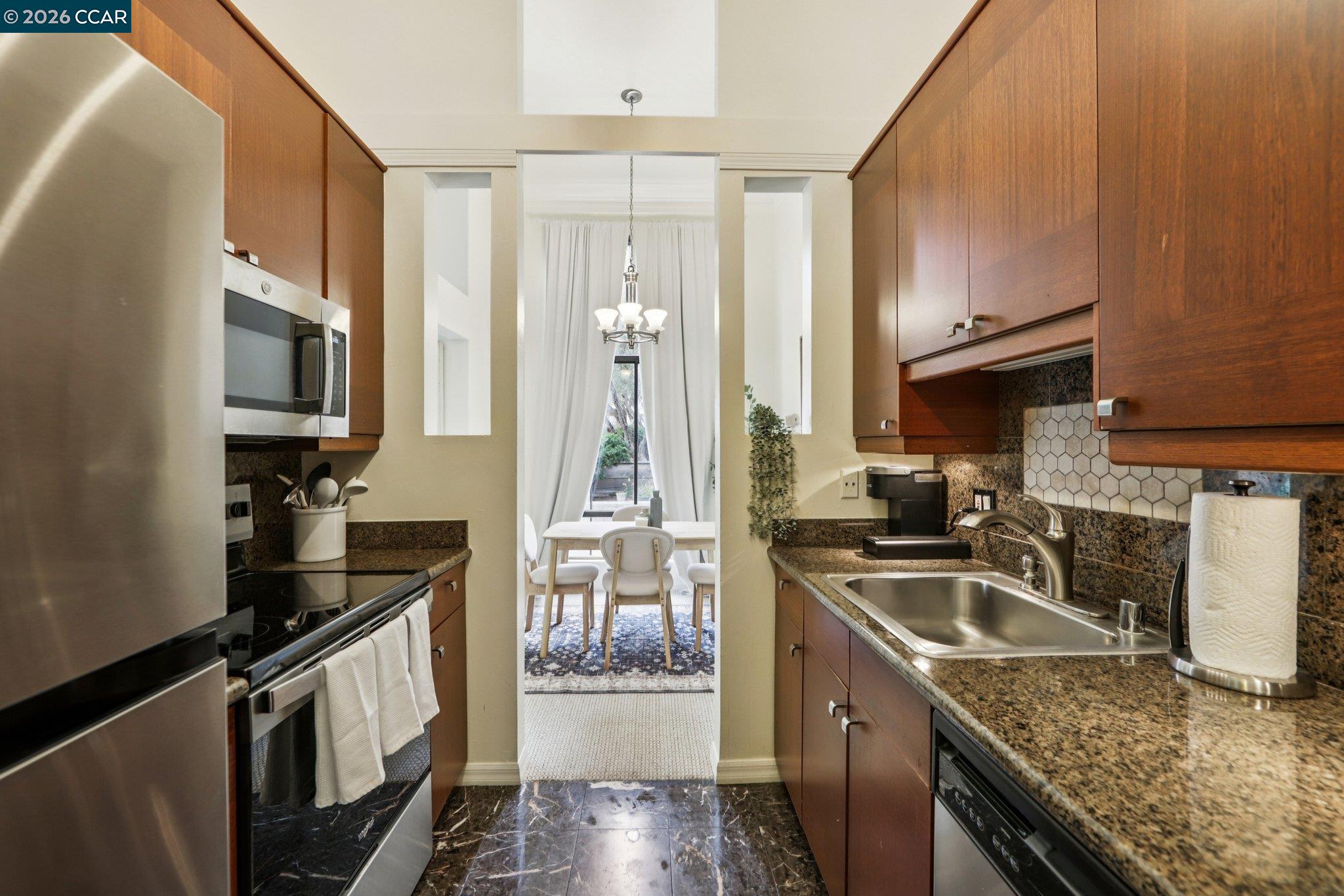 Photo #8: 41125180 Listing: Photo #8