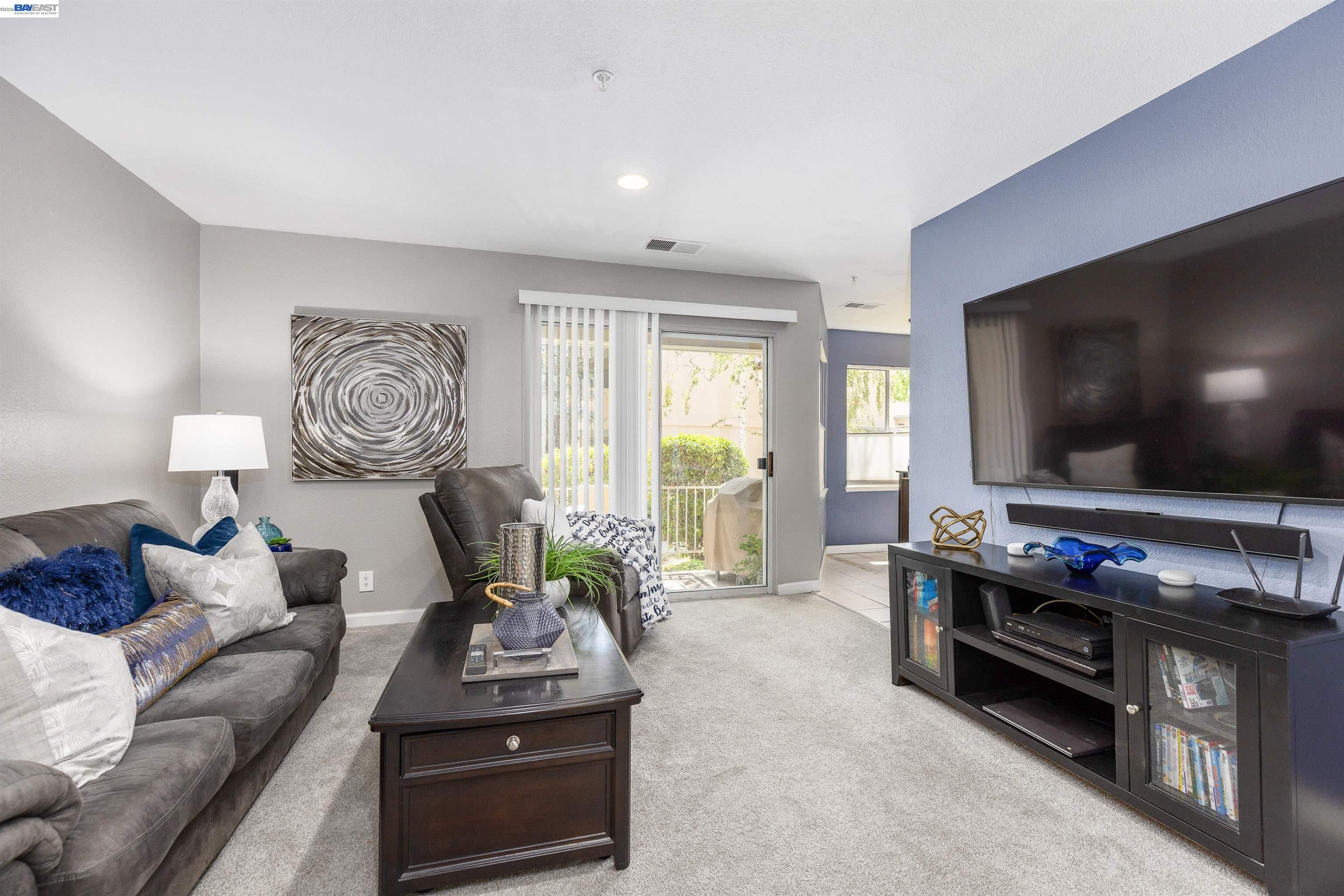 Photo #4: 41125181 Listing: Photo #4