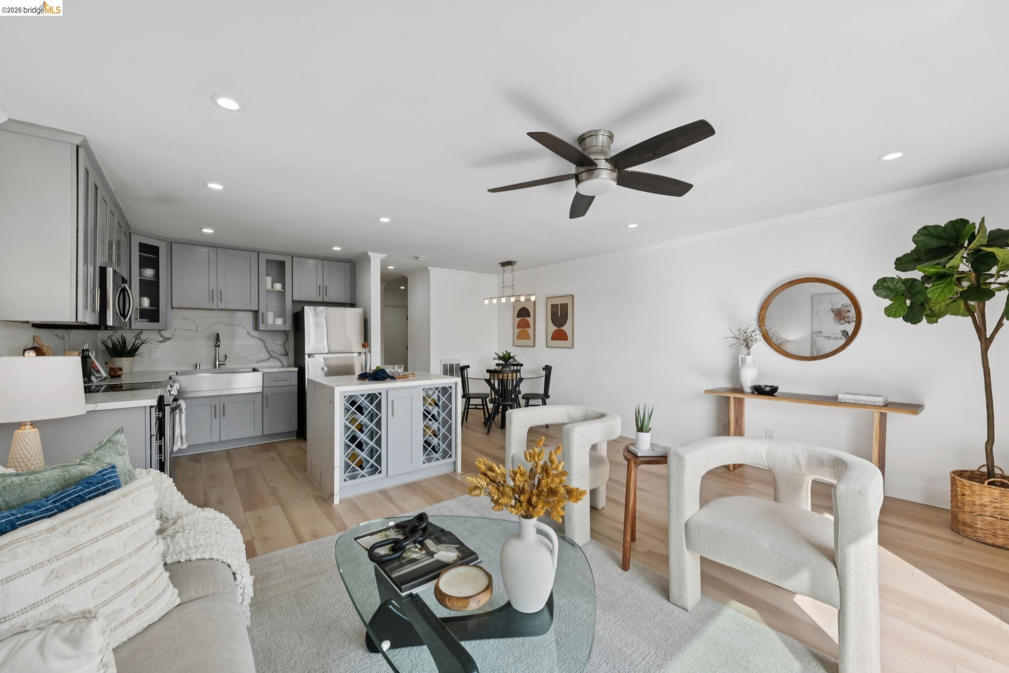 Photo #8: 41125183 Listing: Photo #8