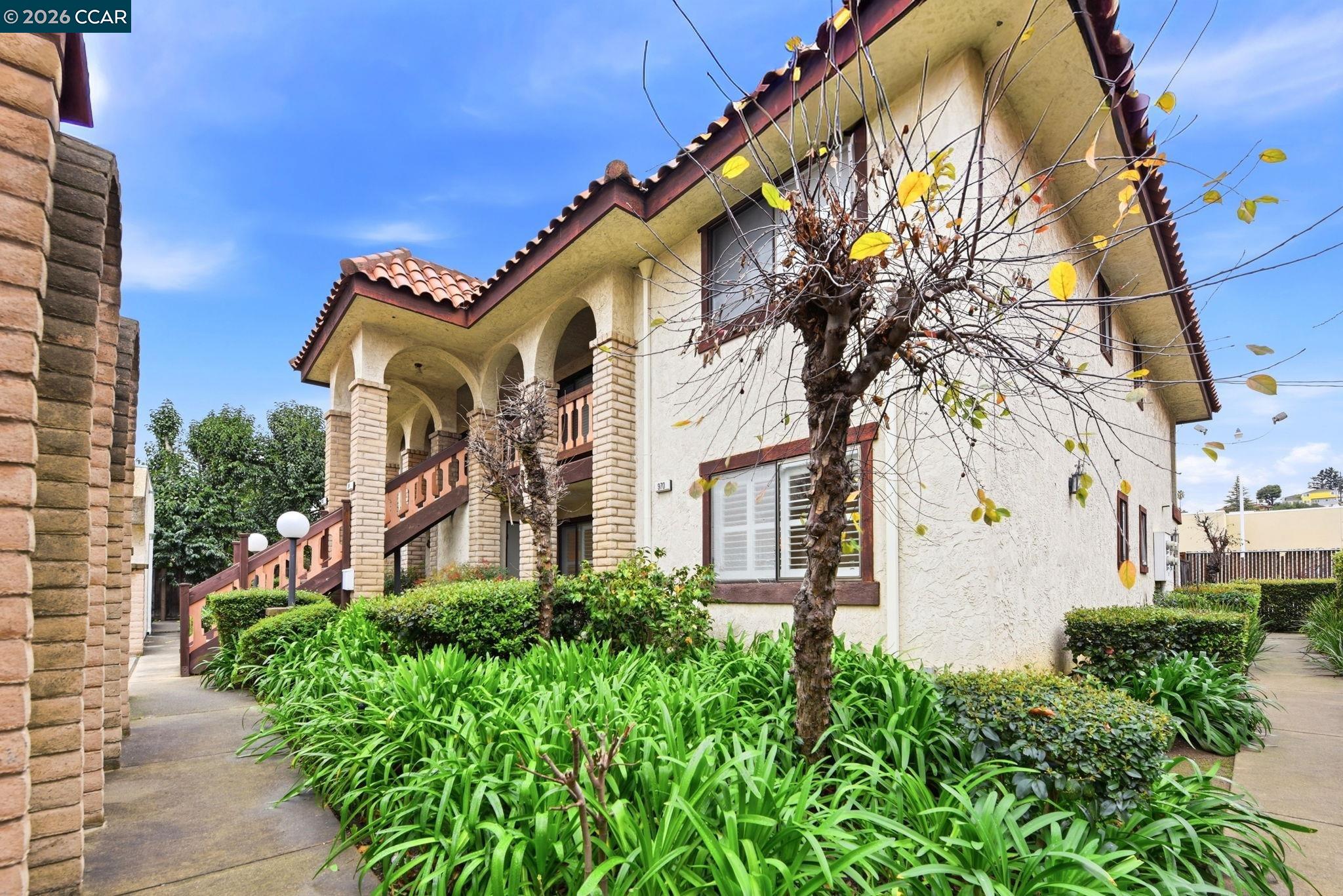 Photo #2: 41125185 Listing: Photo #2