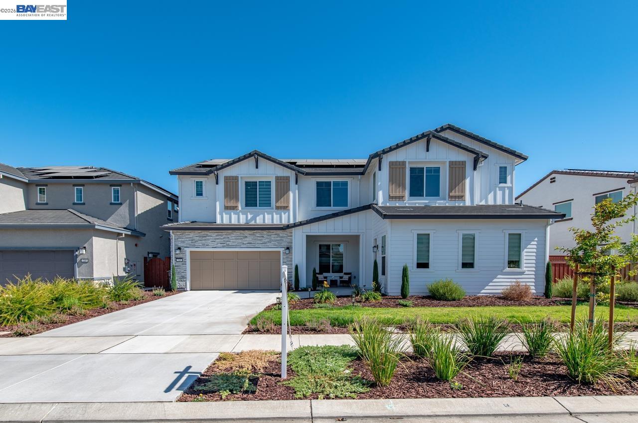 Detail Gallery Image 1 of 51 For 713 River Bend Dr, Lathrop,  CA 95330 - 6 Beds | 5/1 Baths