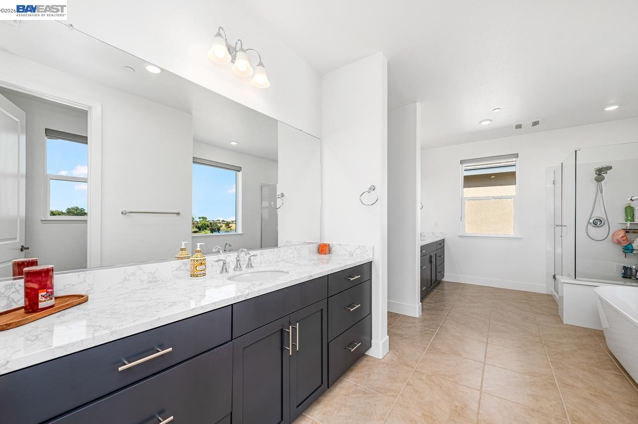 Detail Gallery Image 19 of 51 For 713 River Bend Dr, Lathrop,  CA 95330 - 6 Beds | 5/1 Baths