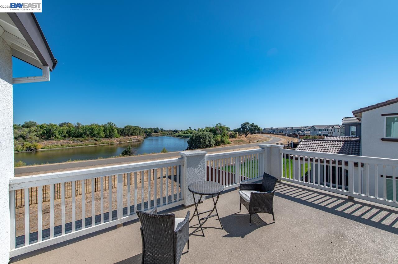 Detail Gallery Image 22 of 51 For 713 River Bend Dr, Lathrop,  CA 95330 - 6 Beds | 5/1 Baths