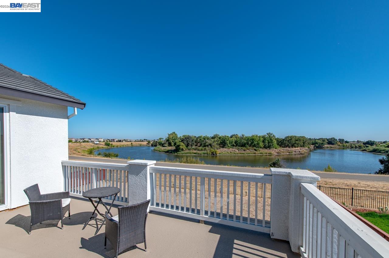 Detail Gallery Image 23 of 51 For 713 River Bend Dr, Lathrop,  CA 95330 - 6 Beds | 5/1 Baths