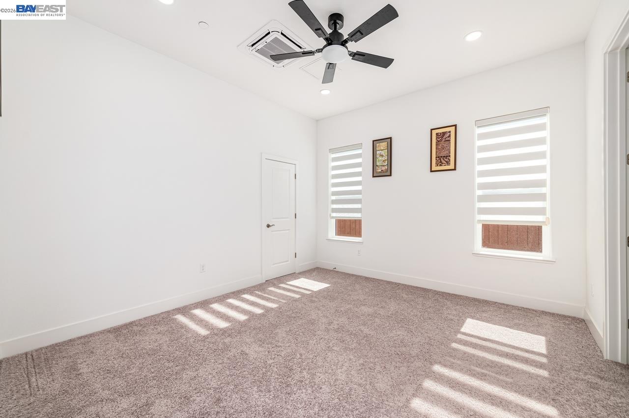 Detail Gallery Image 24 of 51 For 713 River Bend Dr, Lathrop,  CA 95330 - 6 Beds | 5/1 Baths