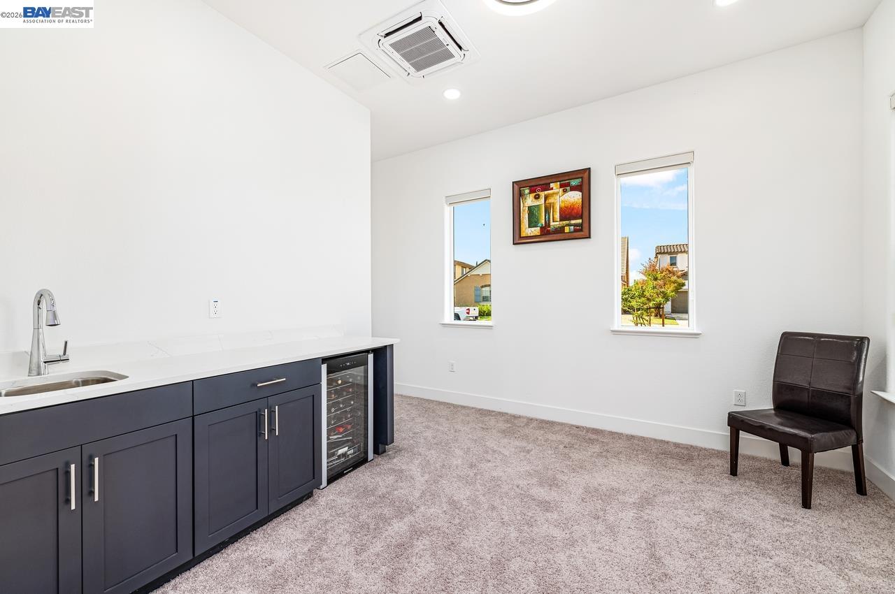 Detail Gallery Image 26 of 51 For 713 River Bend Dr, Lathrop,  CA 95330 - 6 Beds | 5/1 Baths