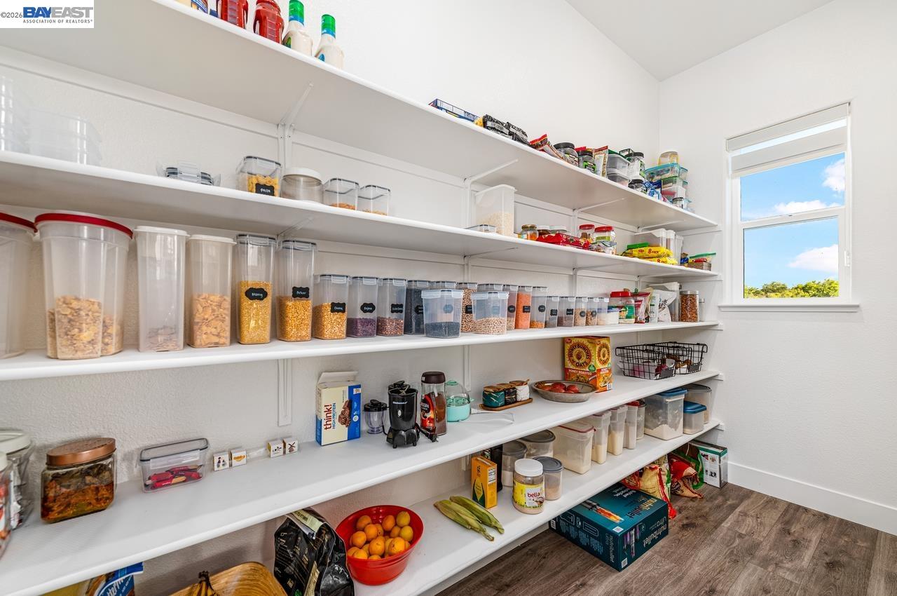 Detail Gallery Image 27 of 51 For 713 River Bend Dr, Lathrop,  CA 95330 - 6 Beds | 5/1 Baths