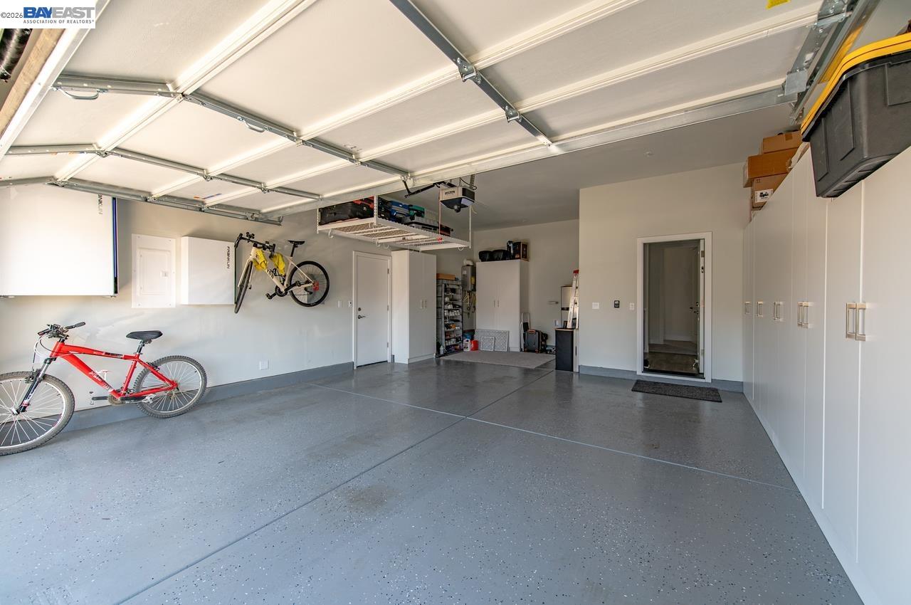 Detail Gallery Image 38 of 51 For 713 River Bend Dr, Lathrop,  CA 95330 - 6 Beds | 5/1 Baths