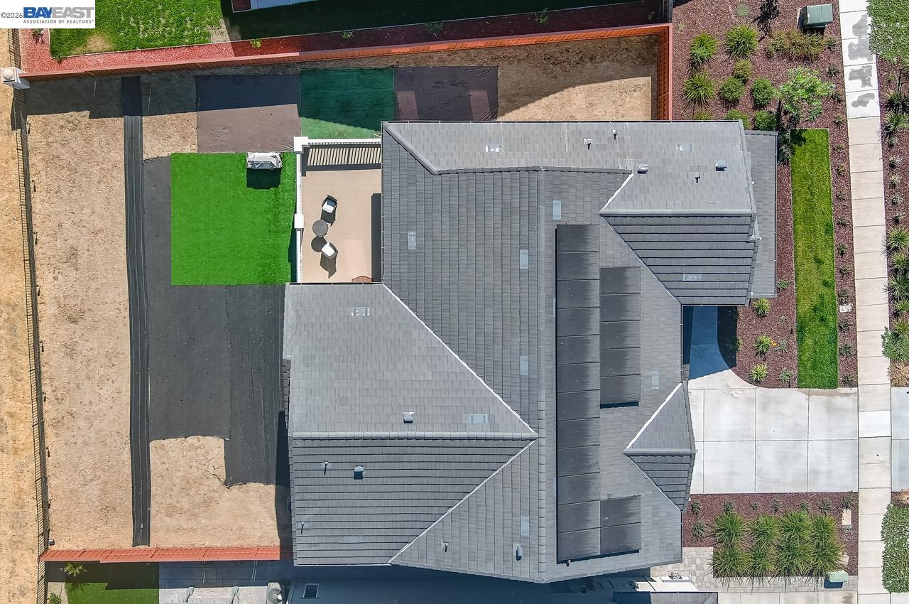 Detail Gallery Image 42 of 51 For 713 River Bend Dr, Lathrop,  CA 95330 - 6 Beds | 5/1 Baths