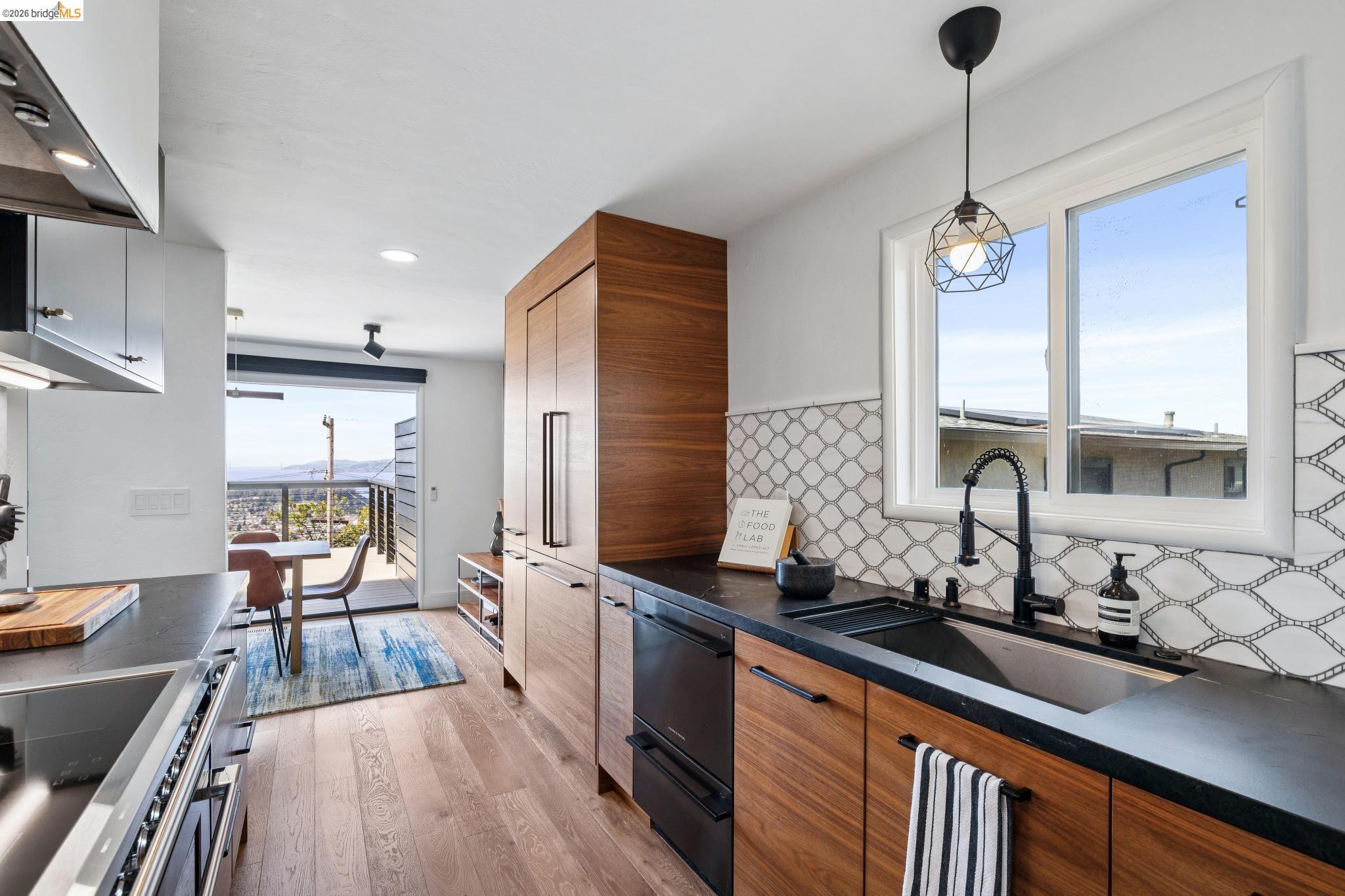 Detail Gallery Image 24 of 47 For 255 Stanford Ave, Kensington,  CA 94708 - 2 Beds | 2 Baths