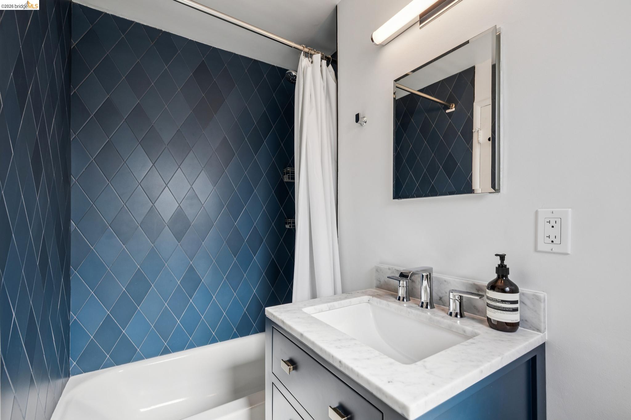 Detail Gallery Image 33 of 47 For 255 Stanford Ave, Kensington,  CA 94708 - 2 Beds | 2 Baths