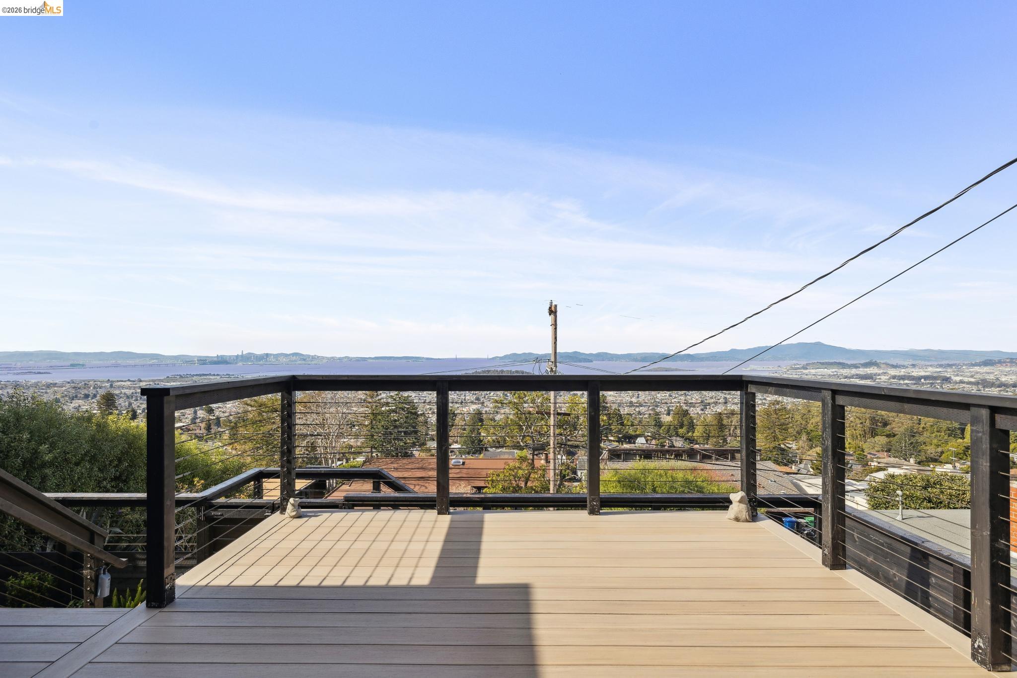 Detail Gallery Image 9 of 47 For 255 Stanford Ave, Kensington,  CA 94708 - 2 Beds | 2 Baths