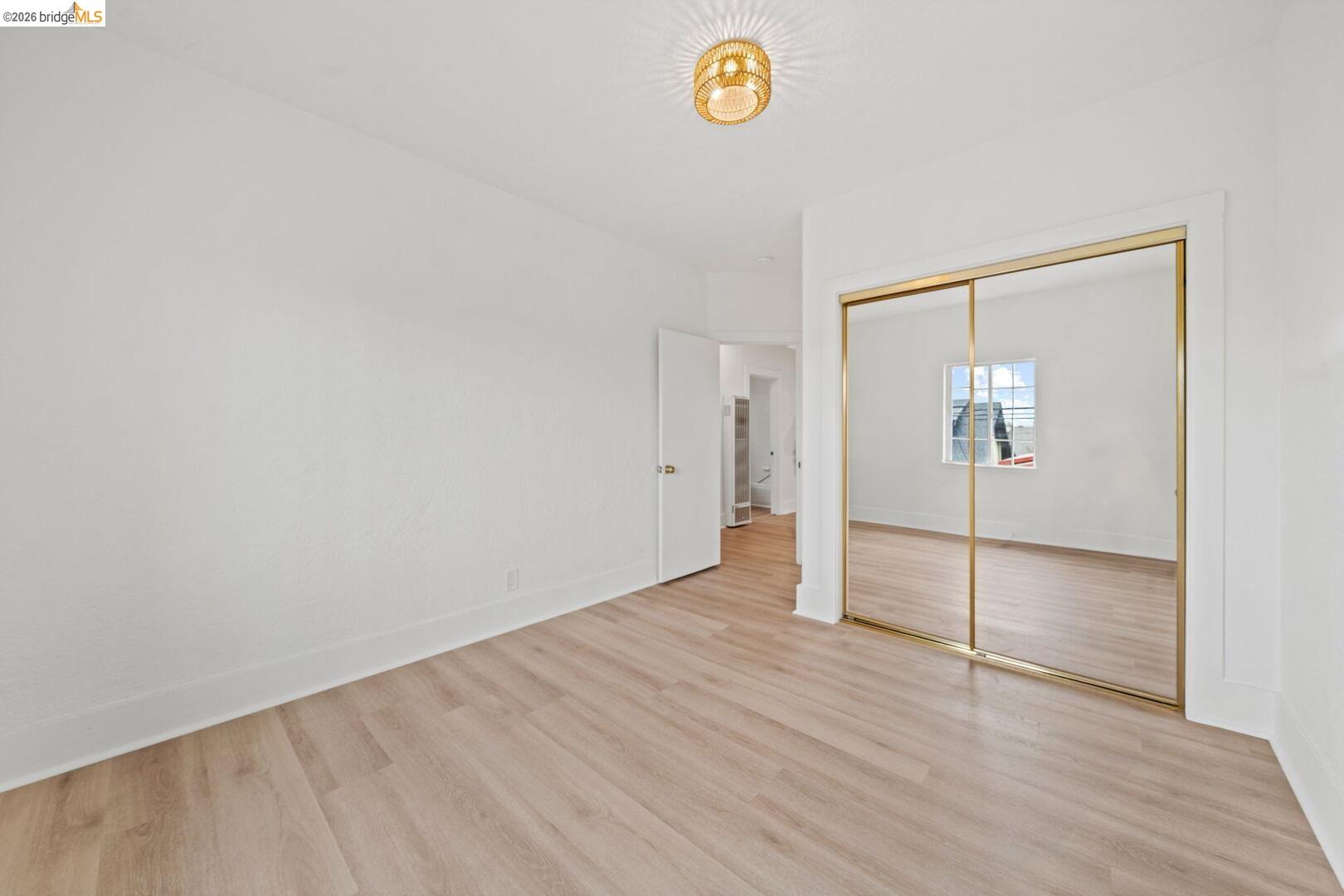 Detail Gallery Image 20 of 26 For 5812 Dover St, Oakland,  CA 94609 - – Beds | – Baths