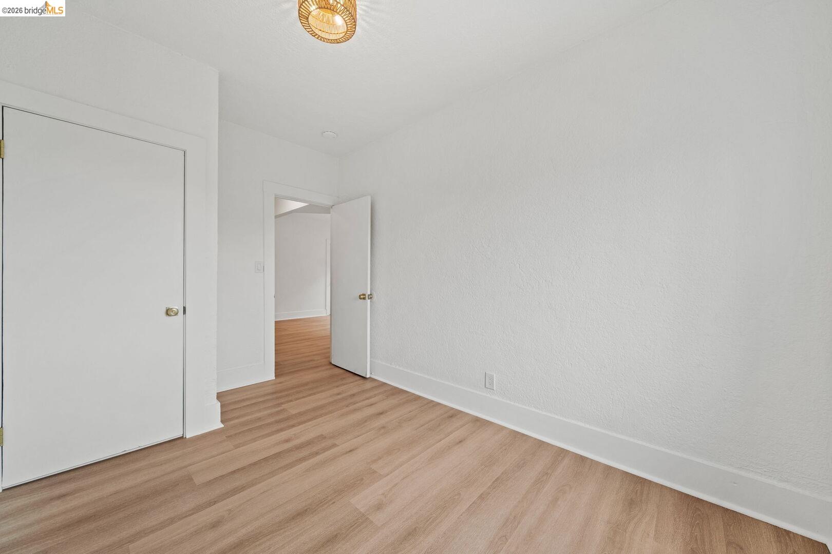 Detail Gallery Image 22 of 26 For 5812 Dover St, Oakland,  CA 94609 - – Beds | – Baths