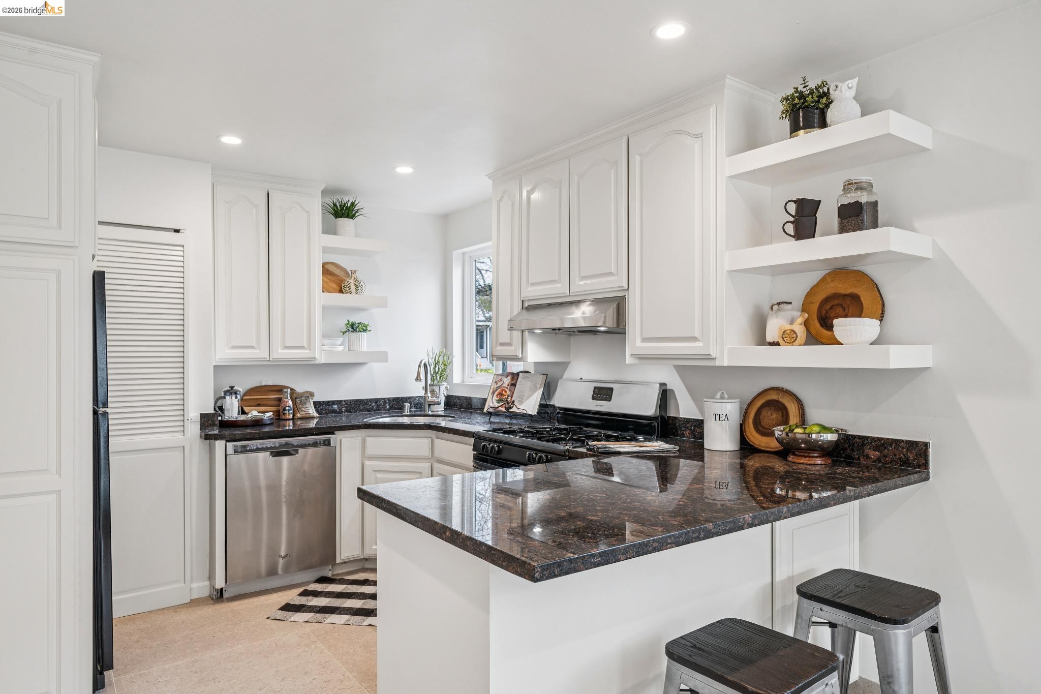 Detail Gallery Image 20 of 45 For 1009 Everett, El Cerrito,  CA 94530 - – Beds | – Baths