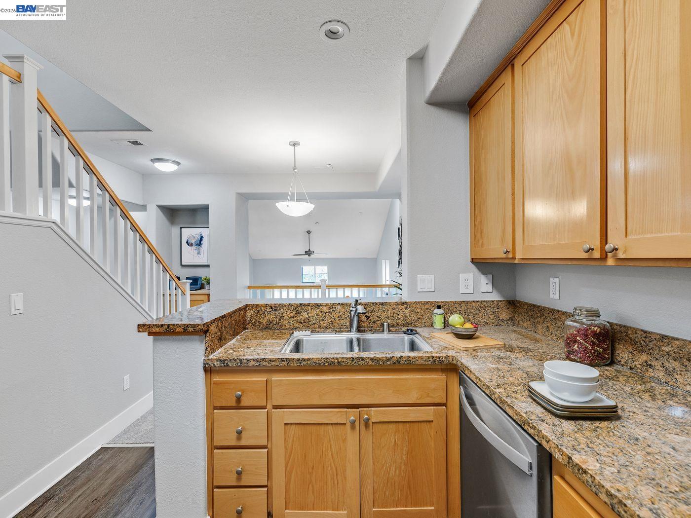 Photo #12: 41125196 Listing: Photo #12