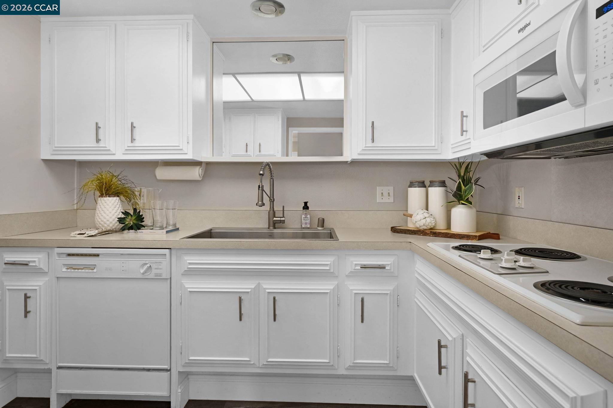 Photo #9: 41125197 Listing: Photo #9